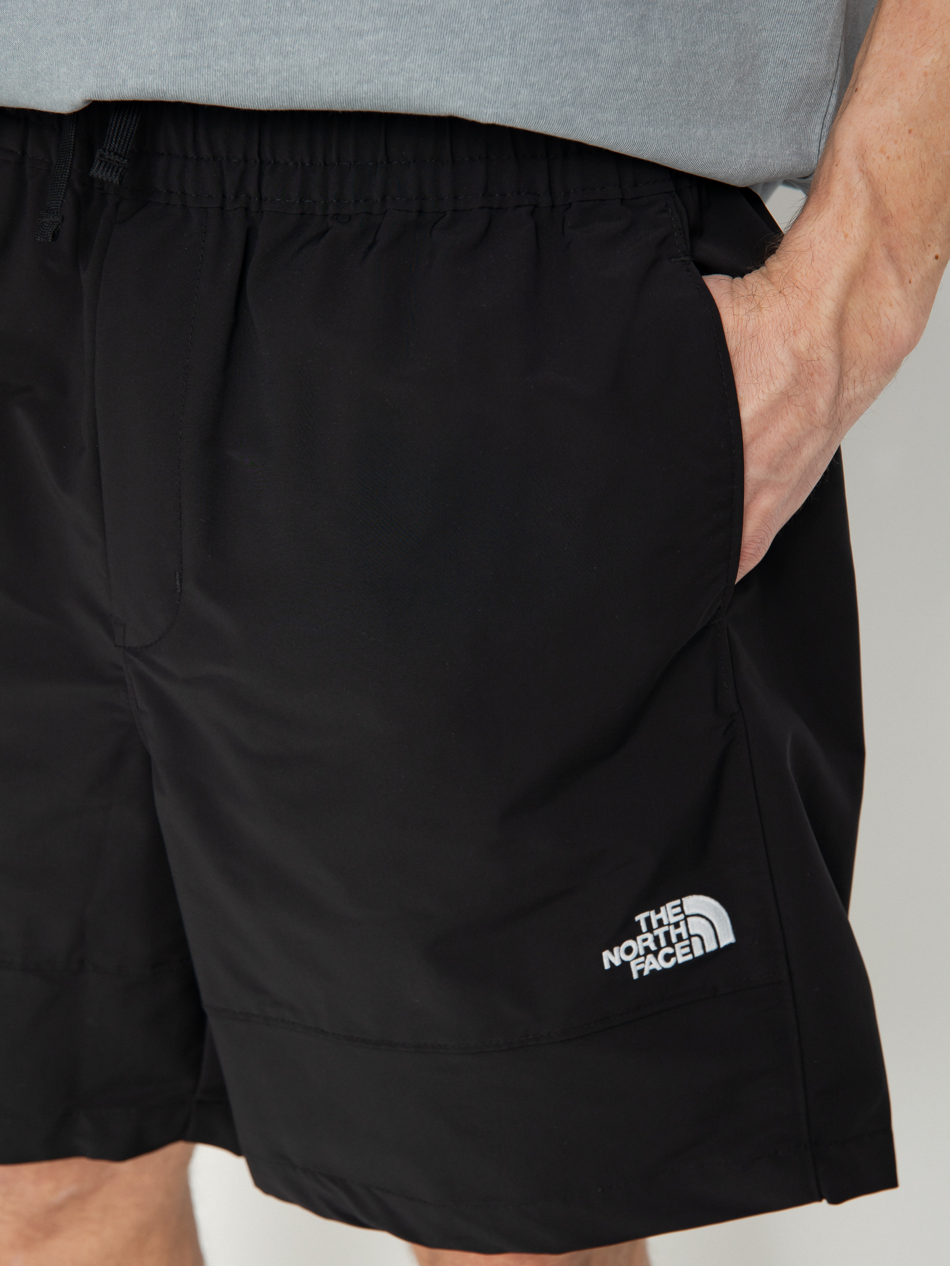 The North Face Tnf Easy Wind Shorts (tnf black)