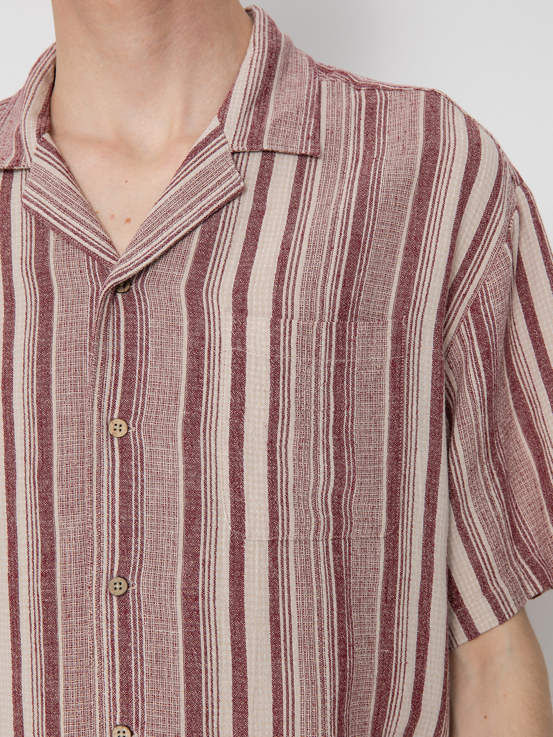 Brixton Bunker Seersucker Hemd (cranberry juice/off white)