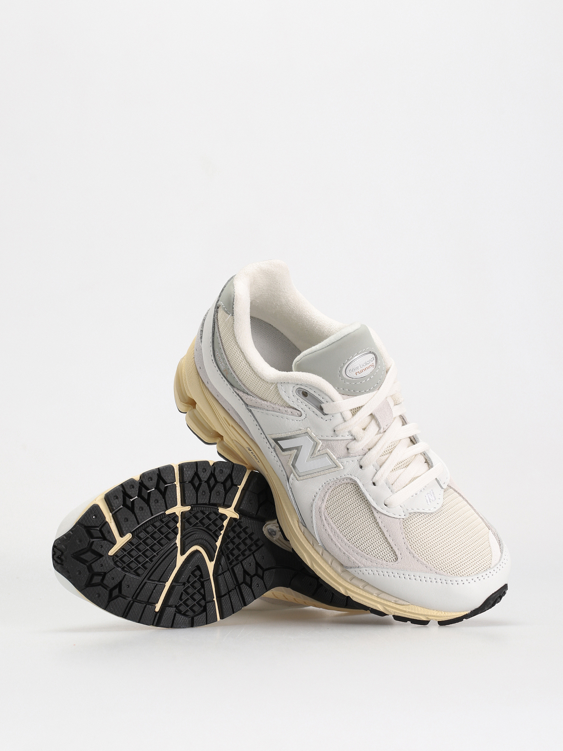 New Balance Shoes 2002 (white)