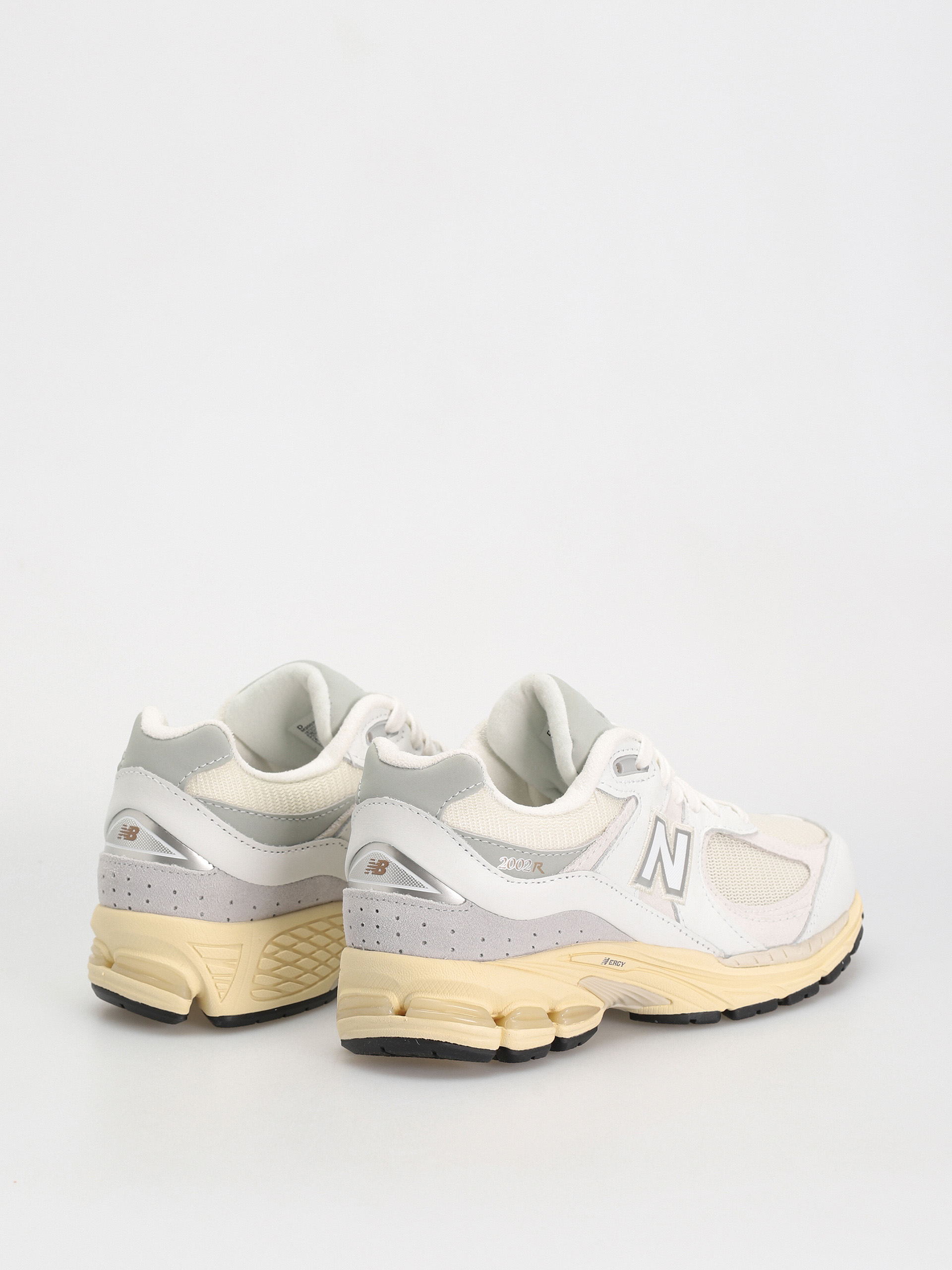 New Balance Shoes 2002 (white)