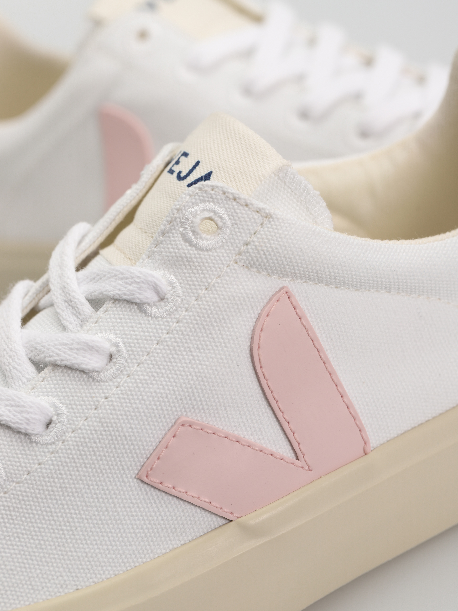 Veja Campo Canvas Wmn Schuhe (white petale sari)