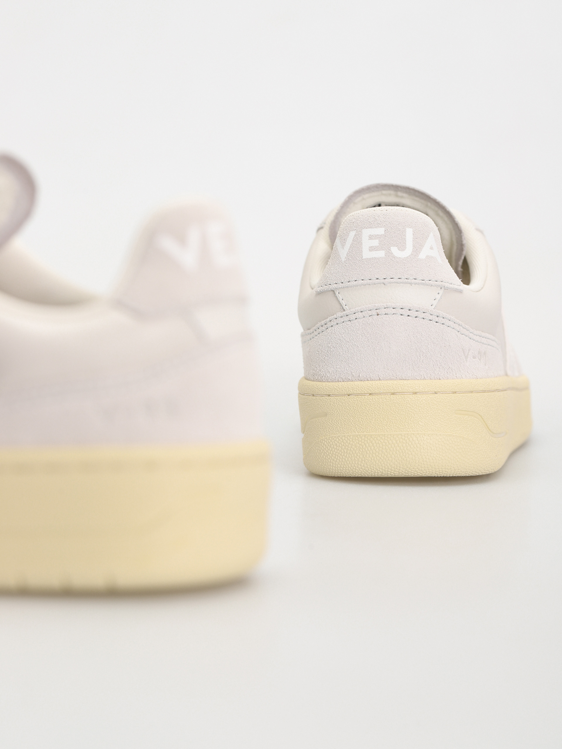 Veja V-90 Schuhe Wmn (gravel white)