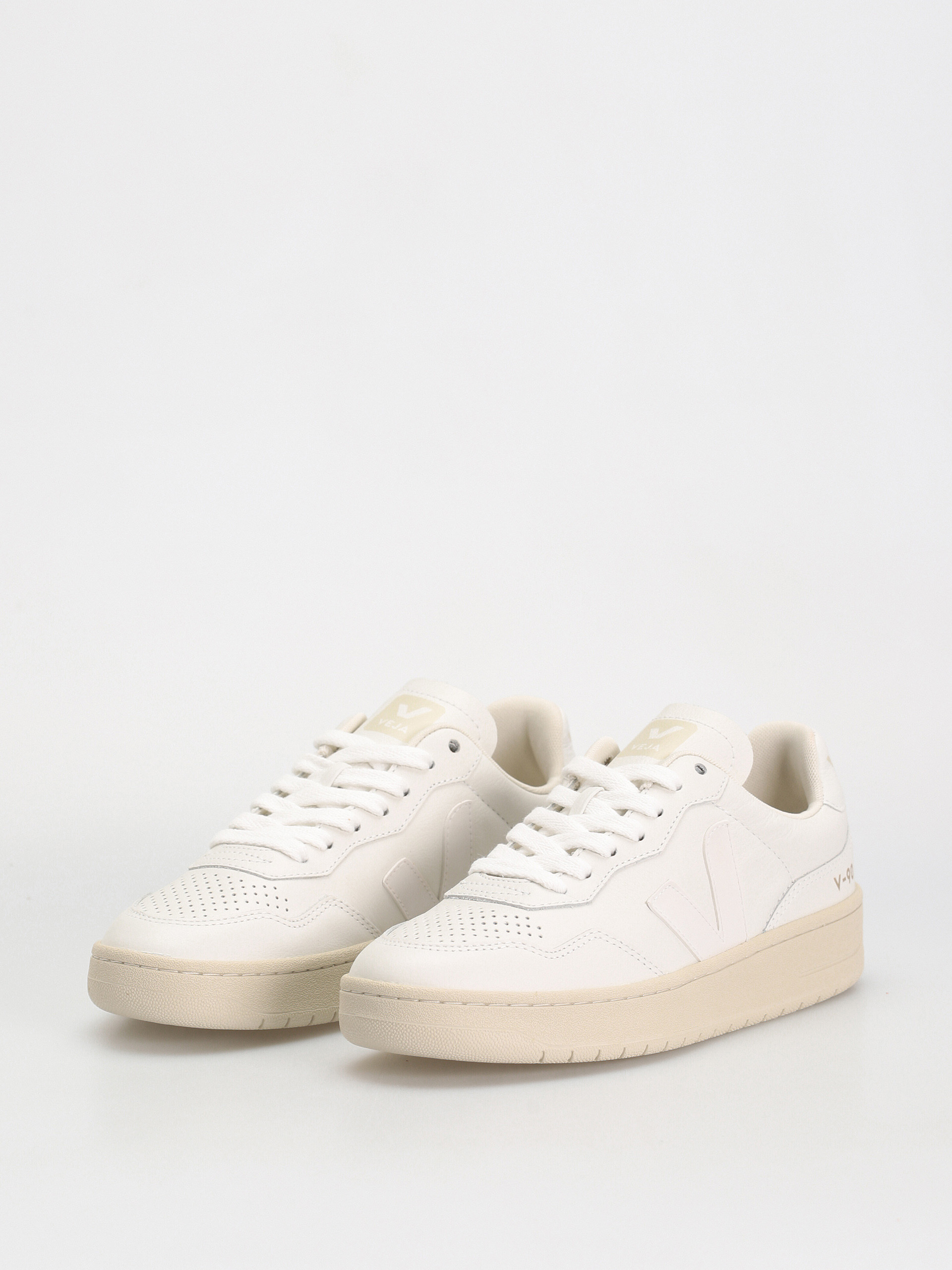 Veja Shoes V-90 Wmn (extra white)