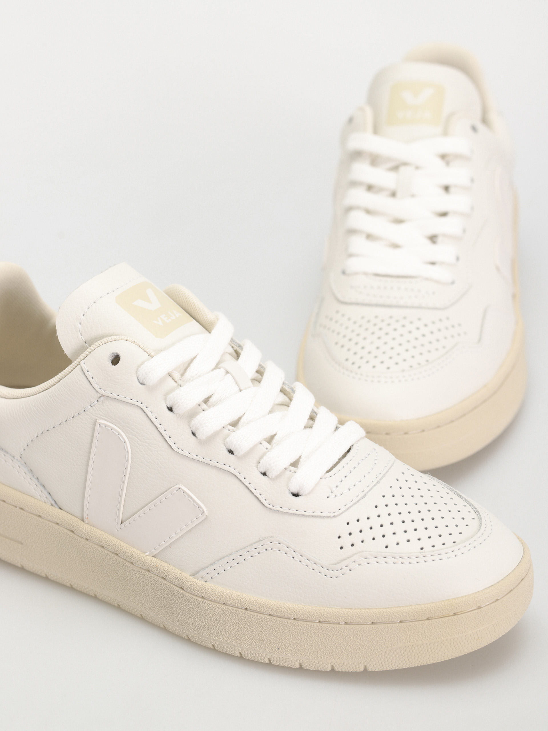 Veja Schuhe V-90 Wmn (extra white)