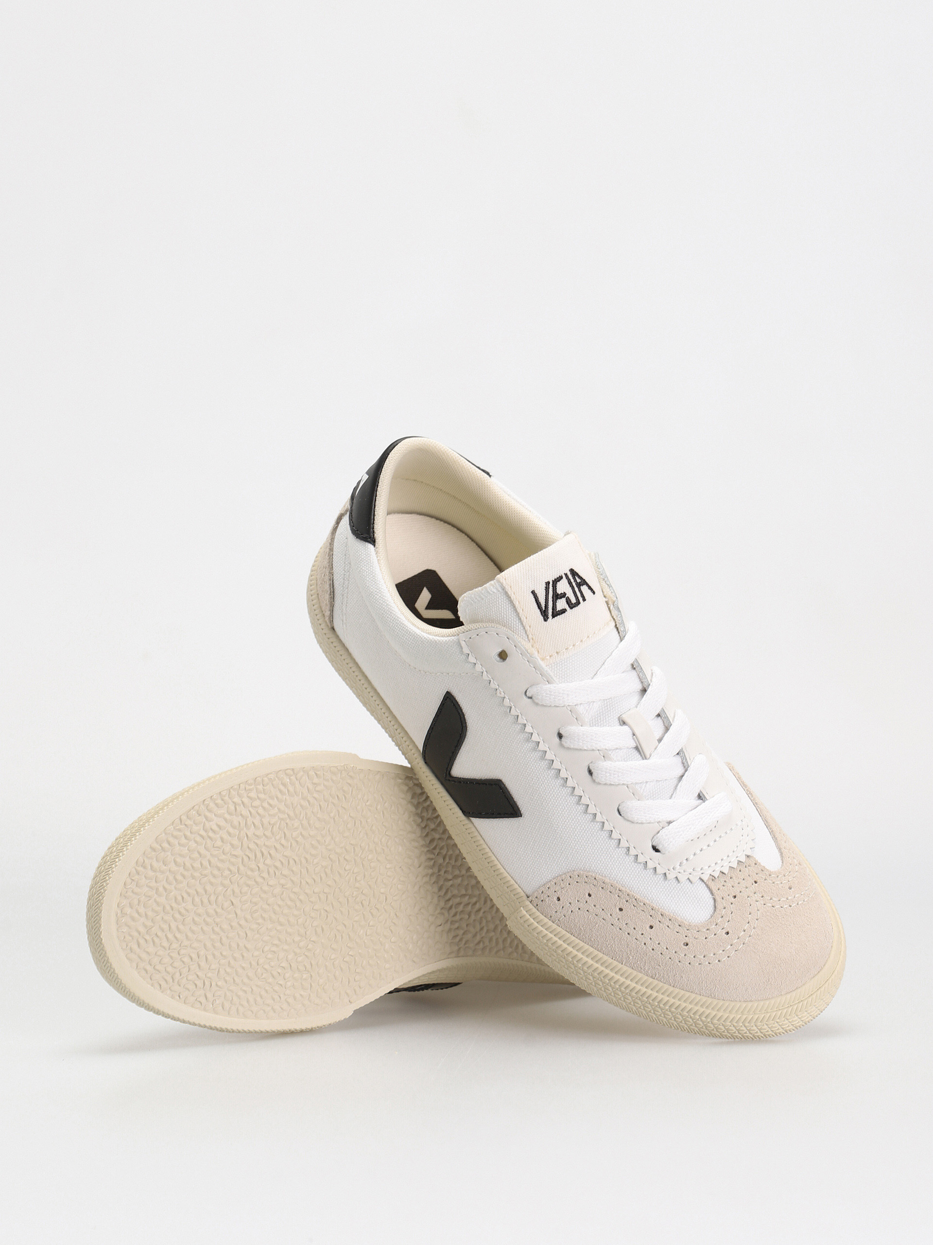 Veja Schuhe Volley Wmn (white black)
