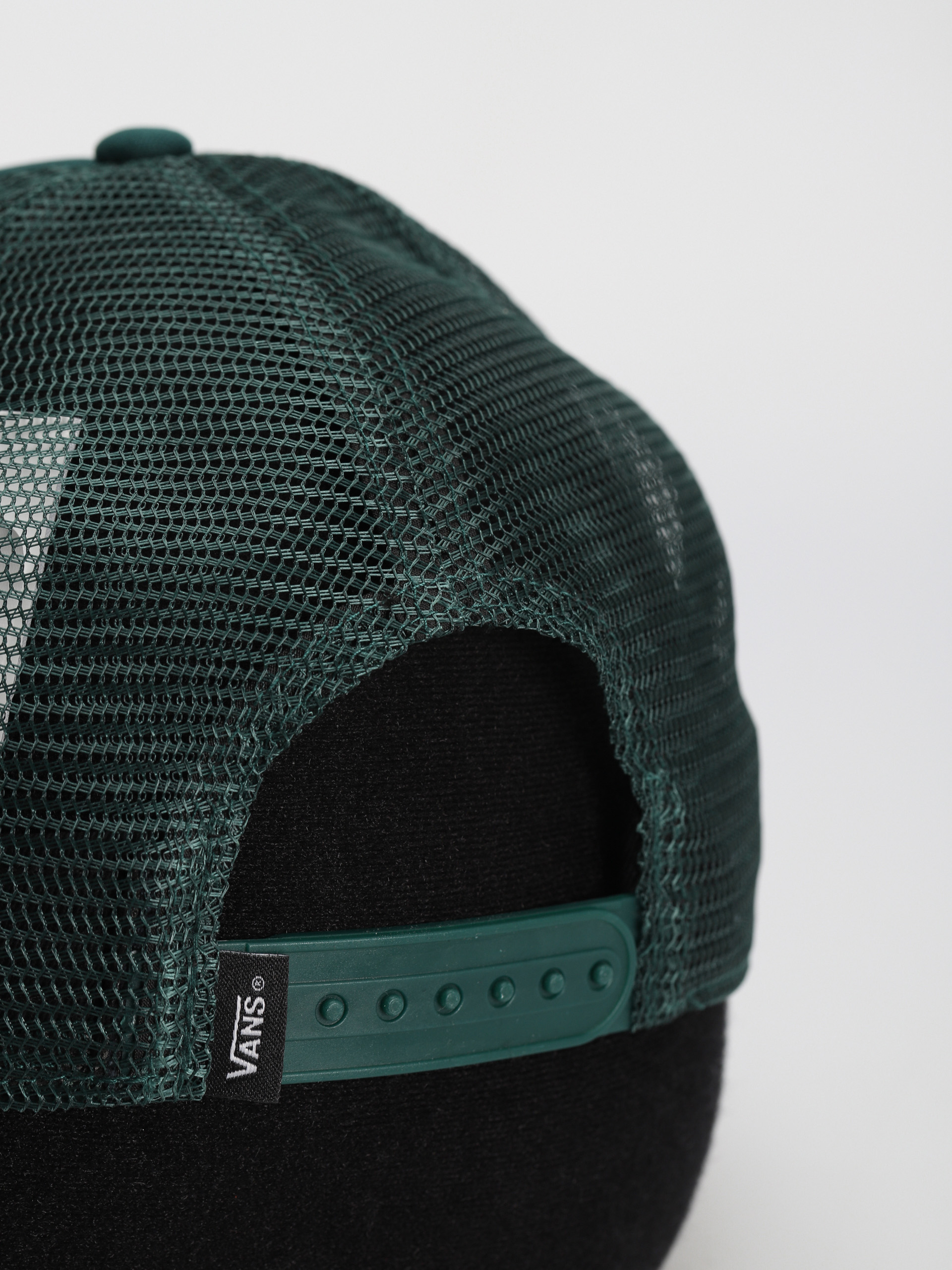 Vans Classic Patch Curved Bill Trucker Cap (bistro green)