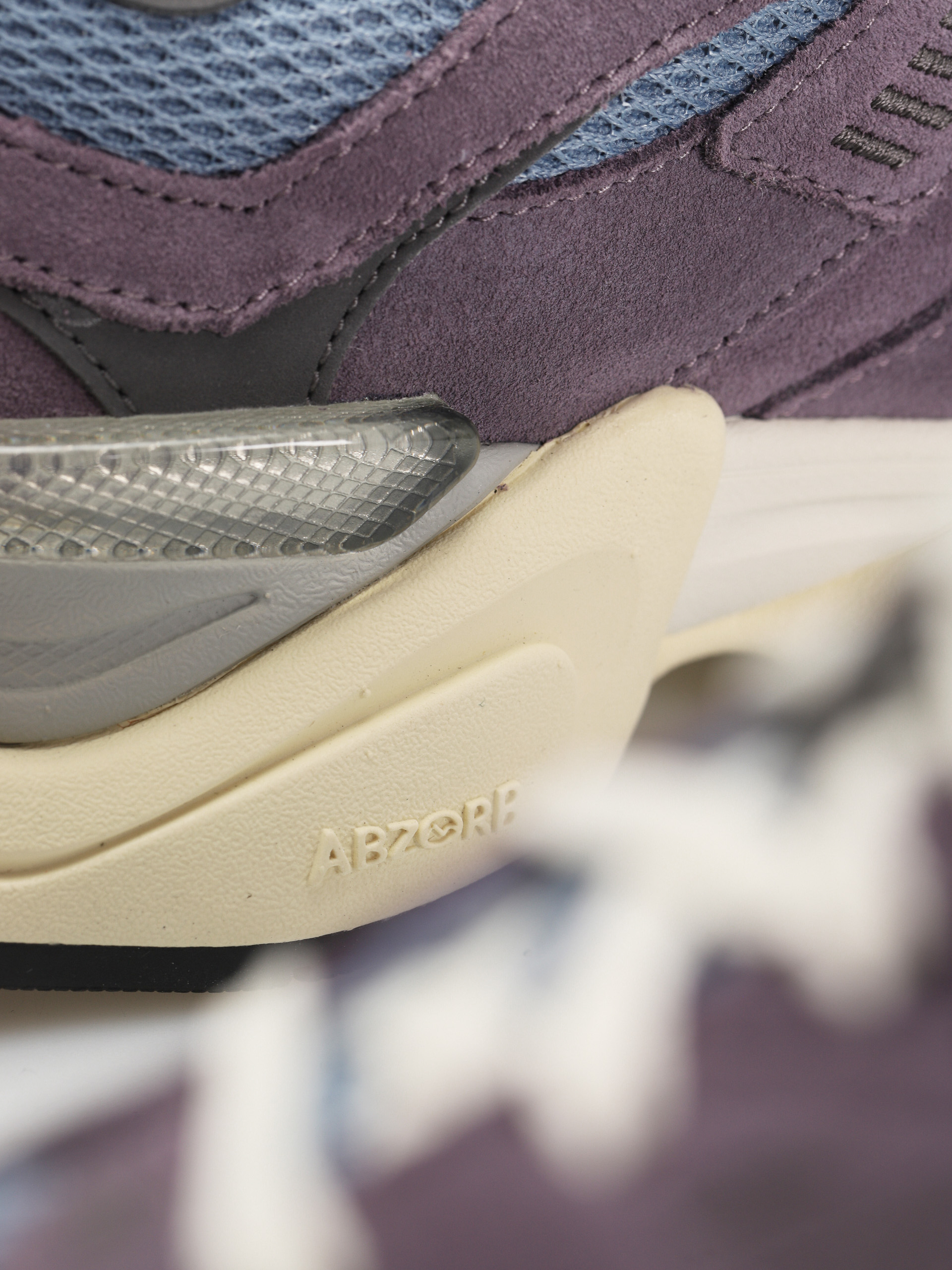 New Balance 9060 Shoes (shadow purple)