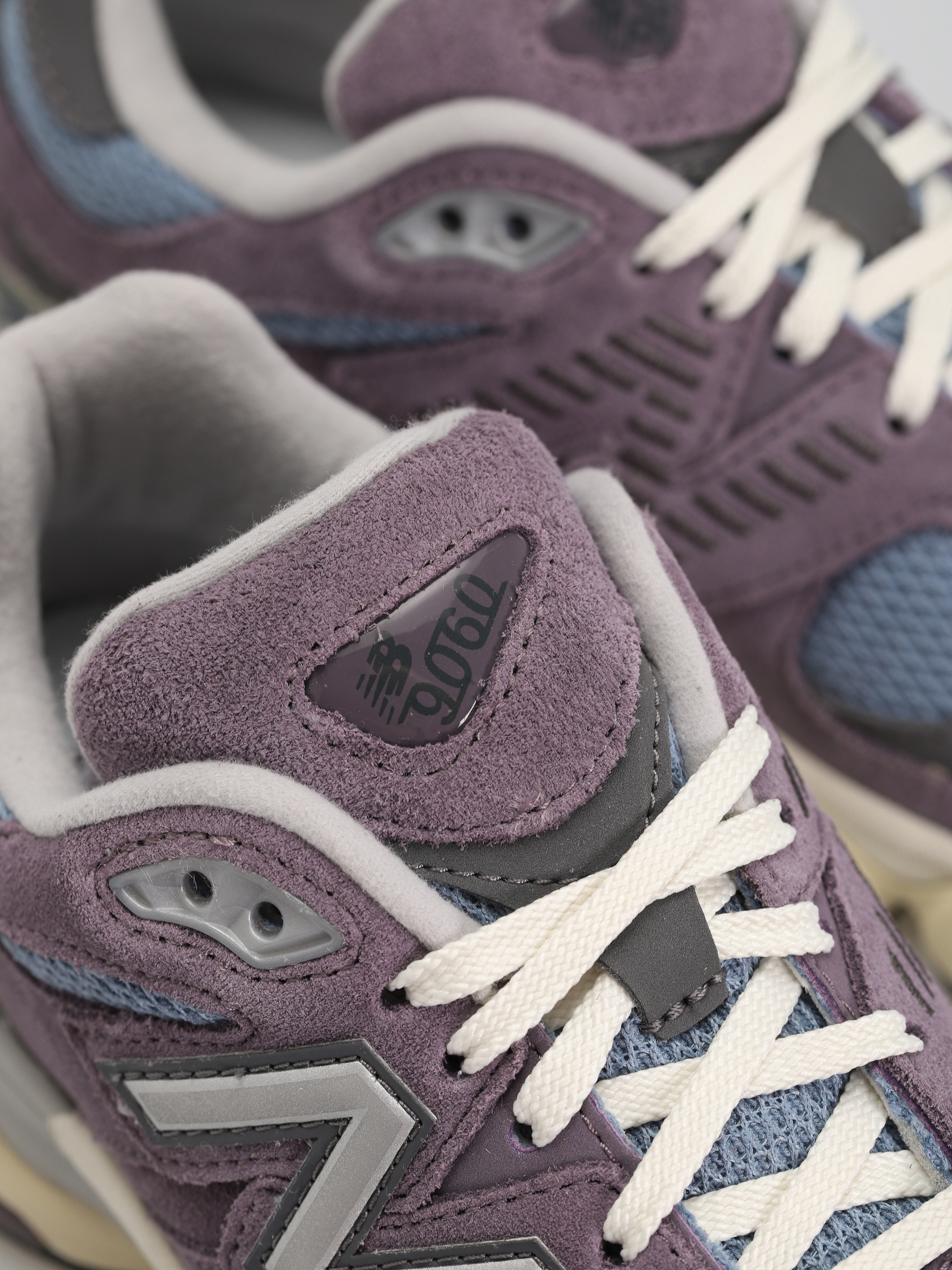 New Balance 9060 Shoes (shadow purple)