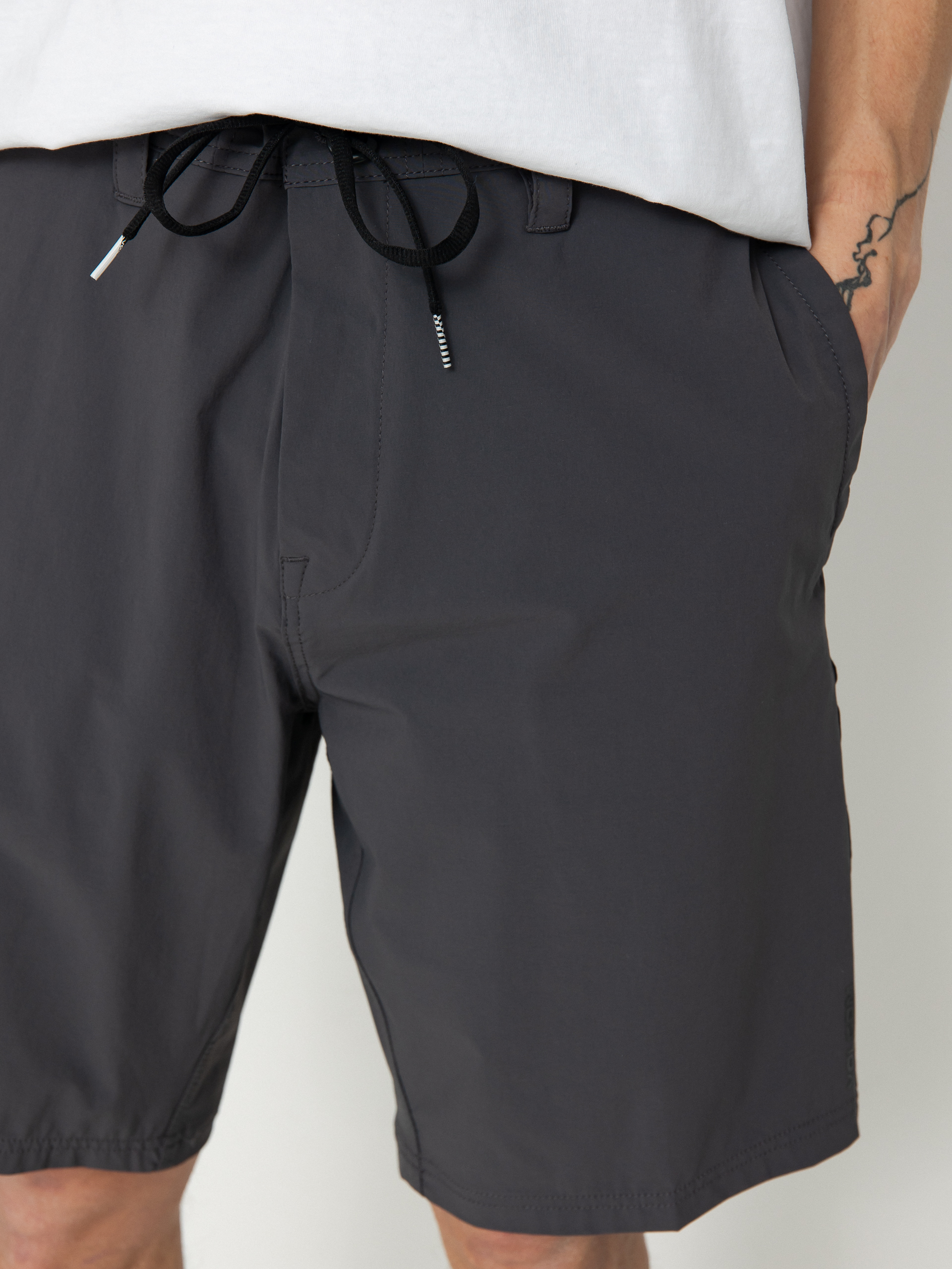 Volcom Voltripper Hybrid 20 Shorts (asphalt black)