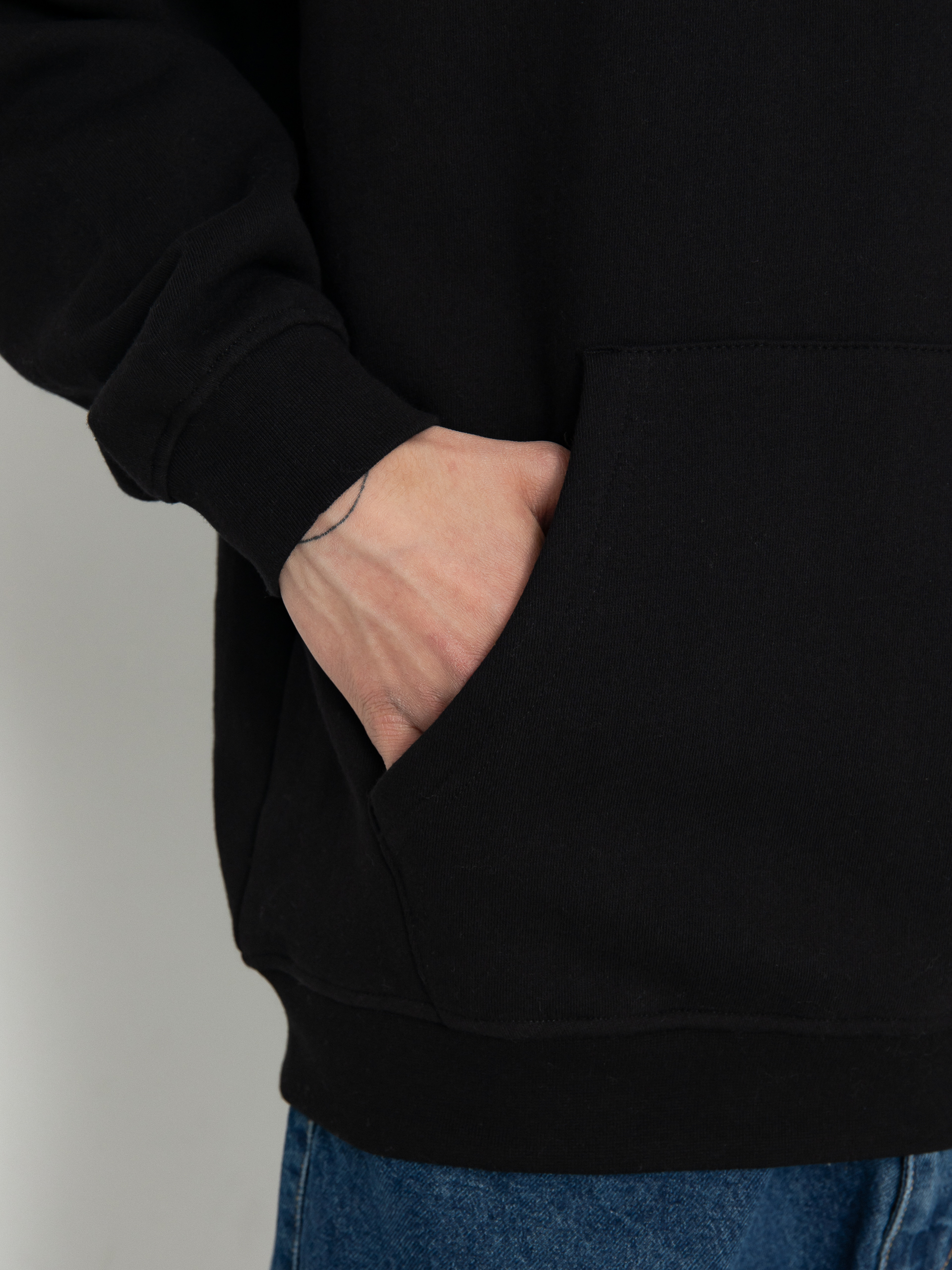Santa Cruz Screaming Wave Sweatshirt (black)