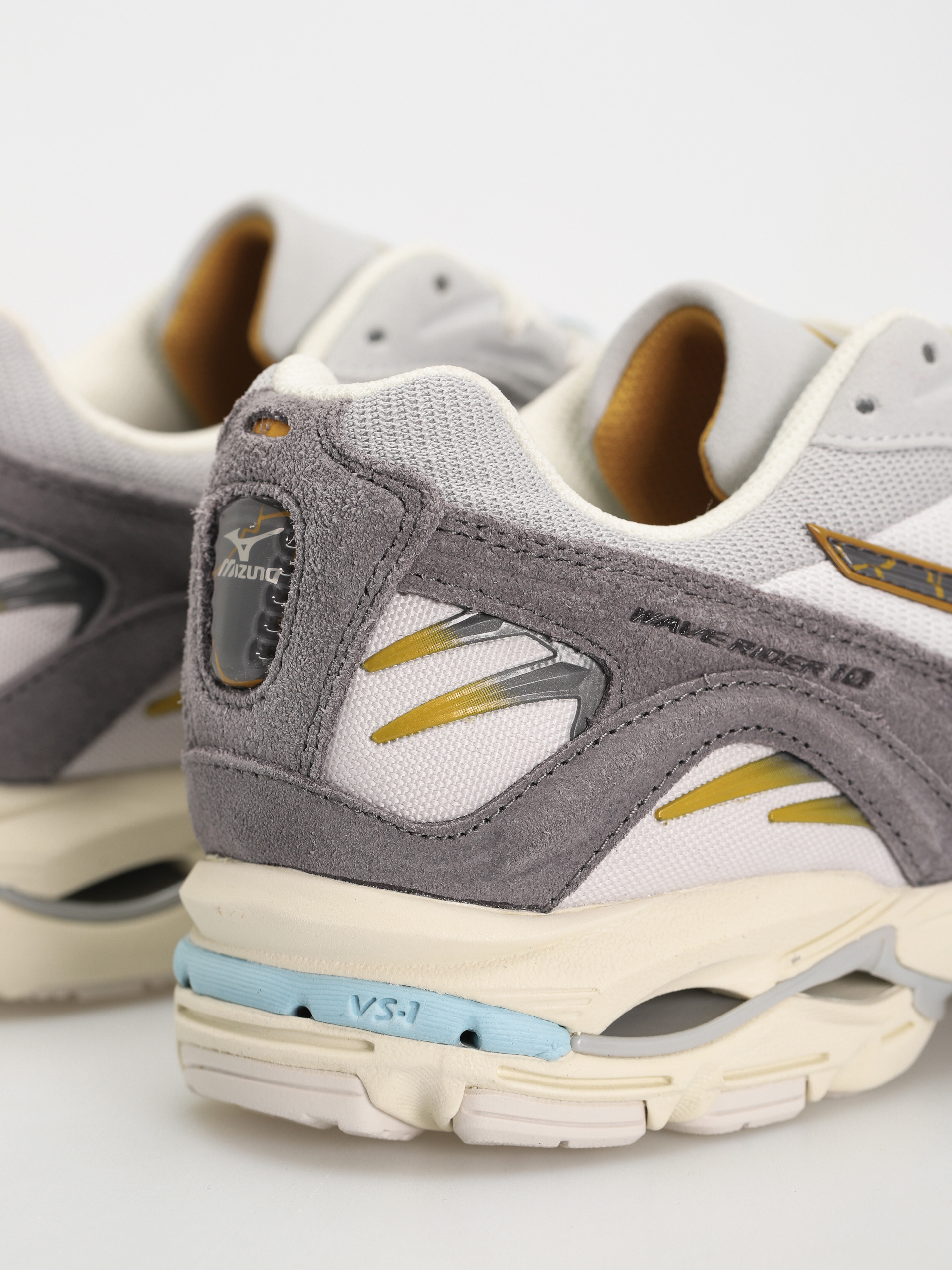 Mizuno Schuhe Wave Rider 10 (nimbus cloud/black oyster/quiet shade)