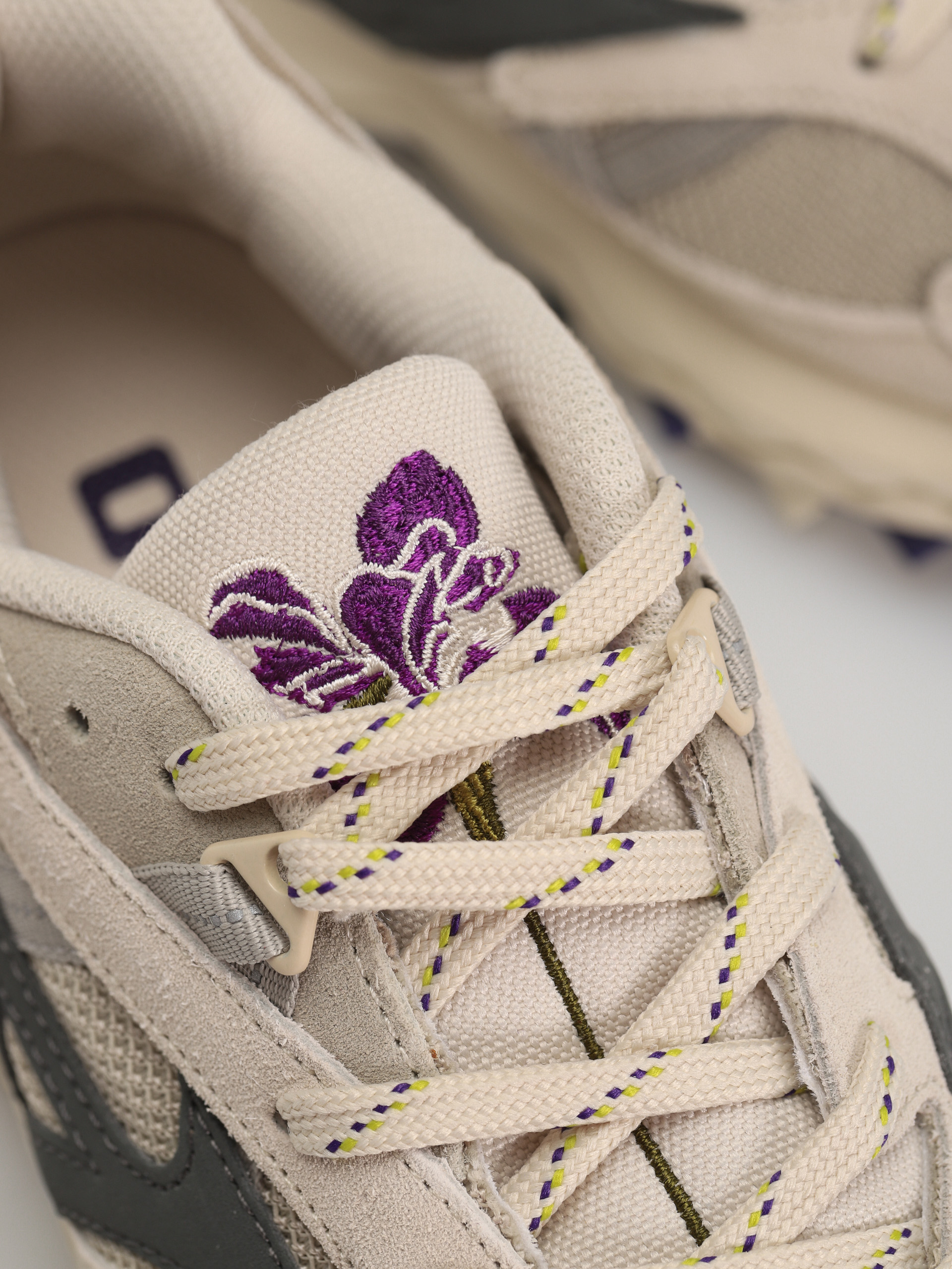 Mizuno Shoes Wave Mujin TL (summer sand/dark shadow/yellow plum)