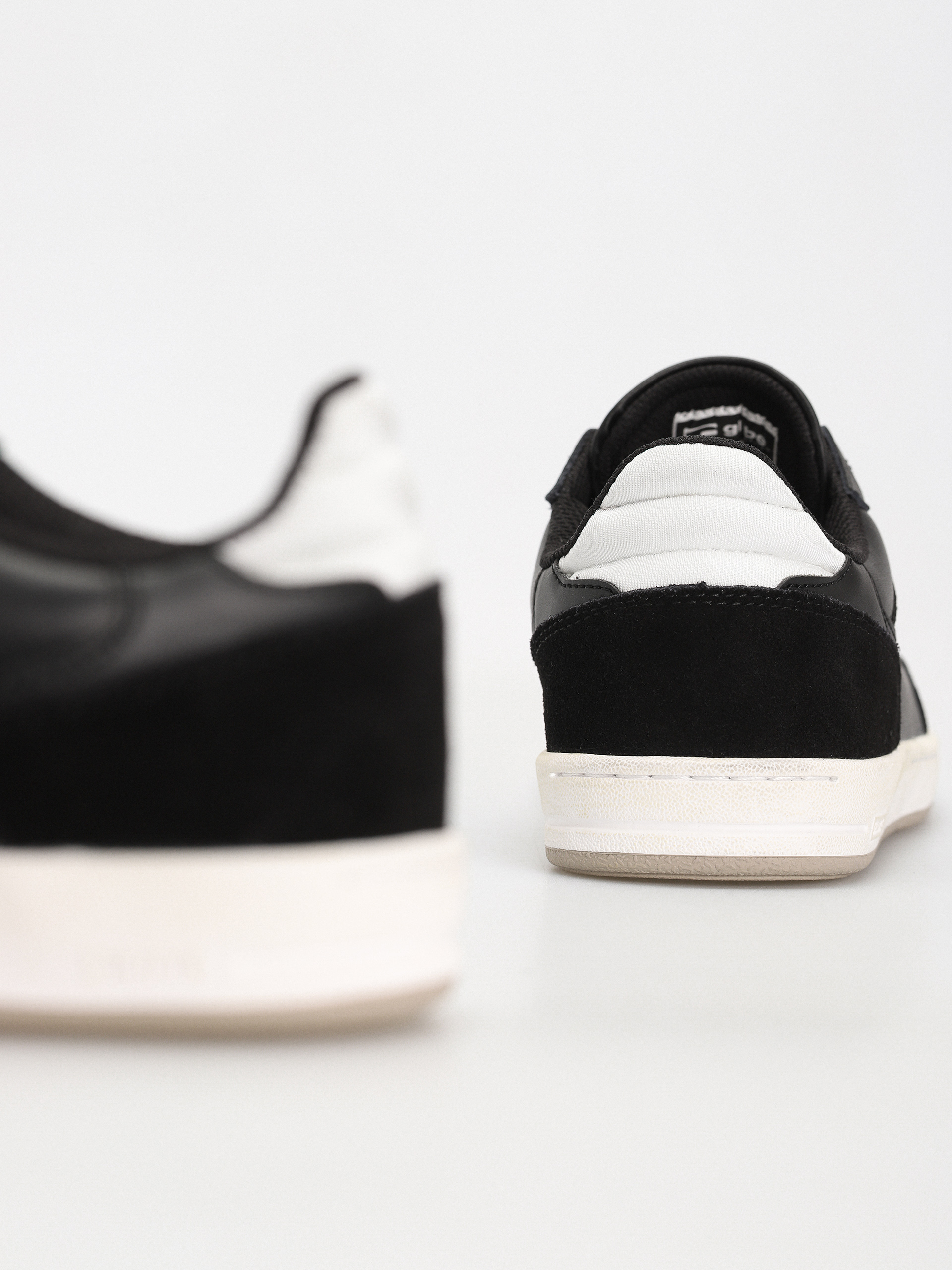 Globe Shoes Holand (black/off white)