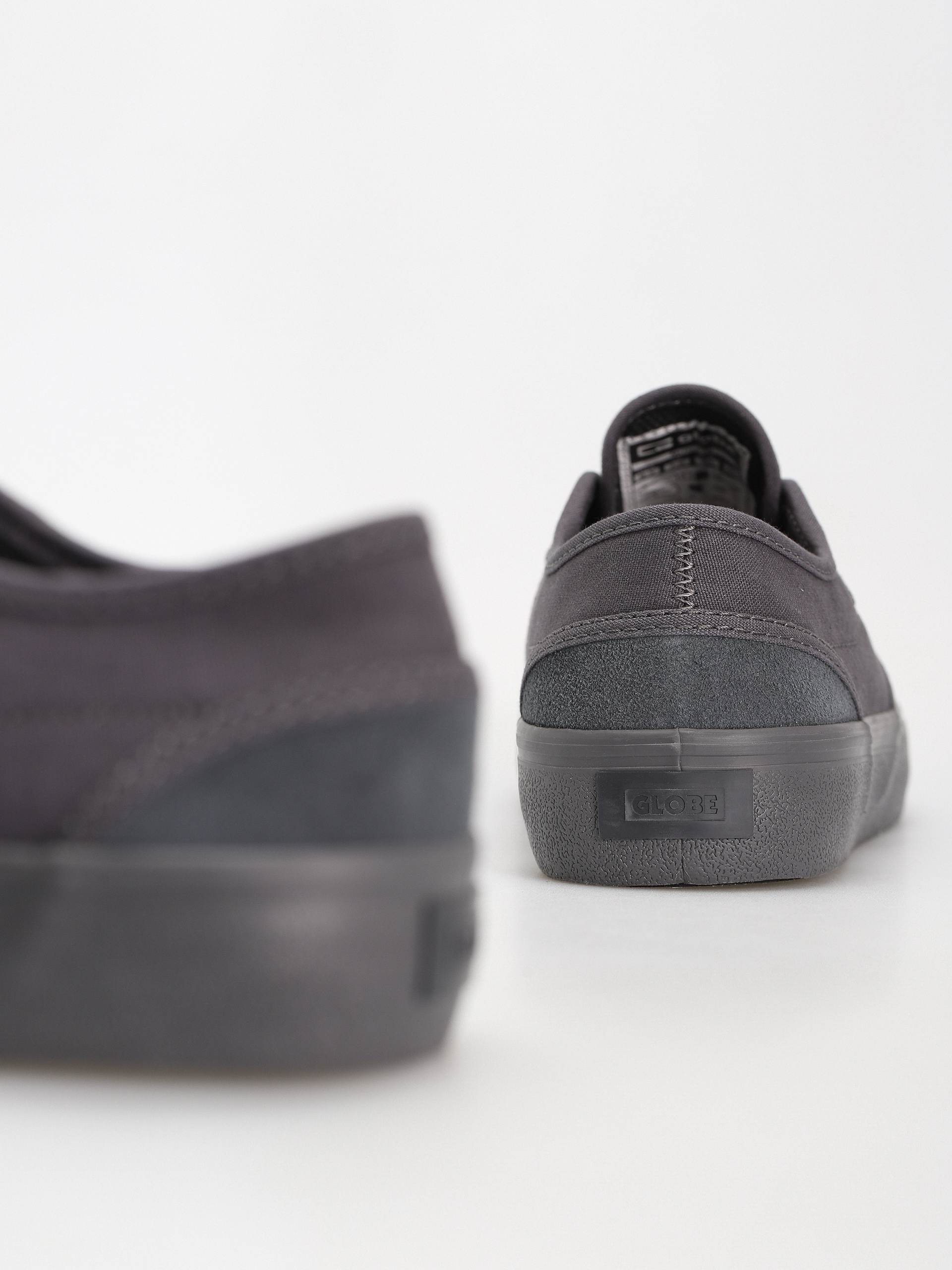 Globe Shoes Motley II (lead/black)