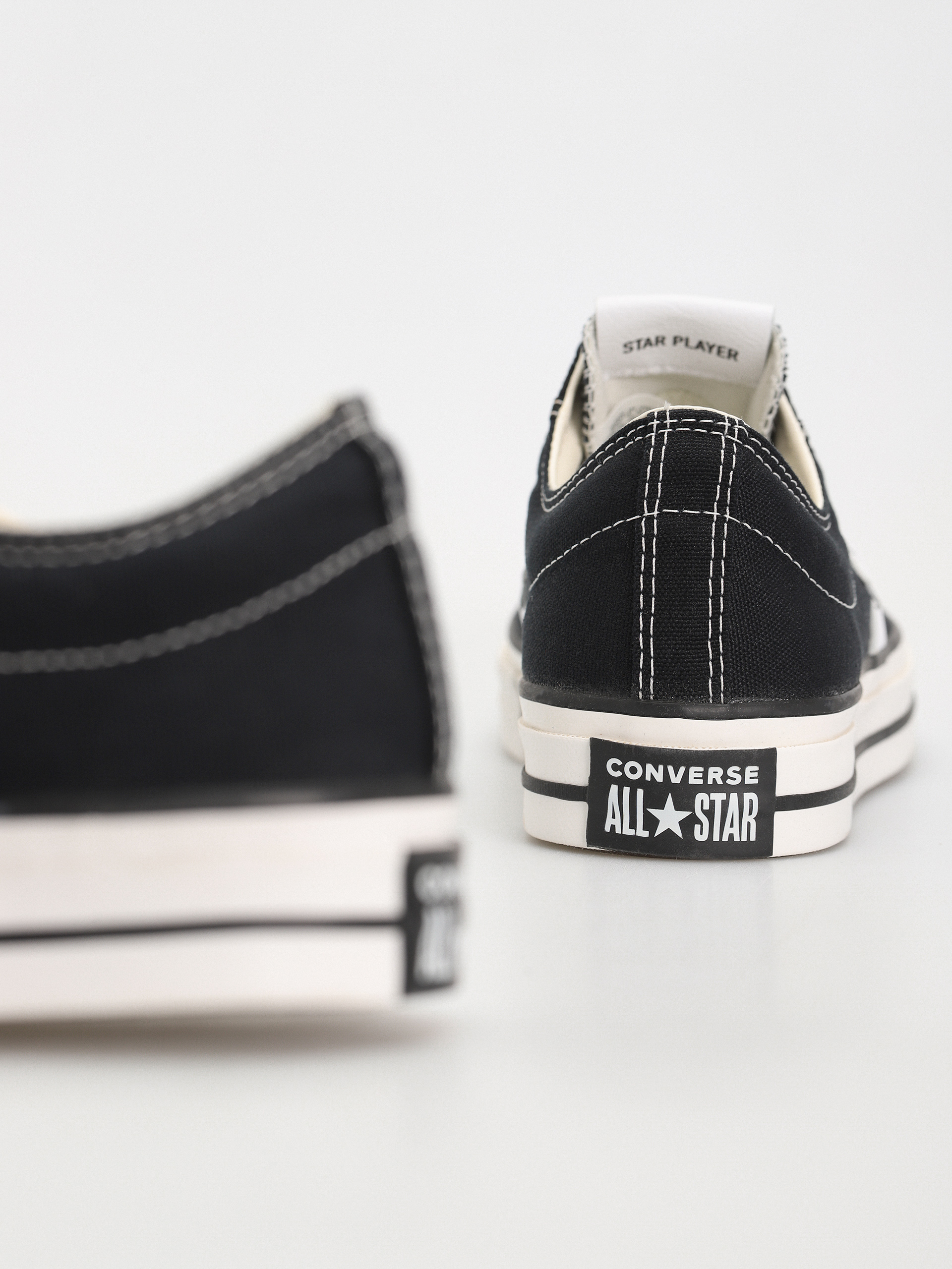 Converse Star Player 76 Ox Shoes (black)