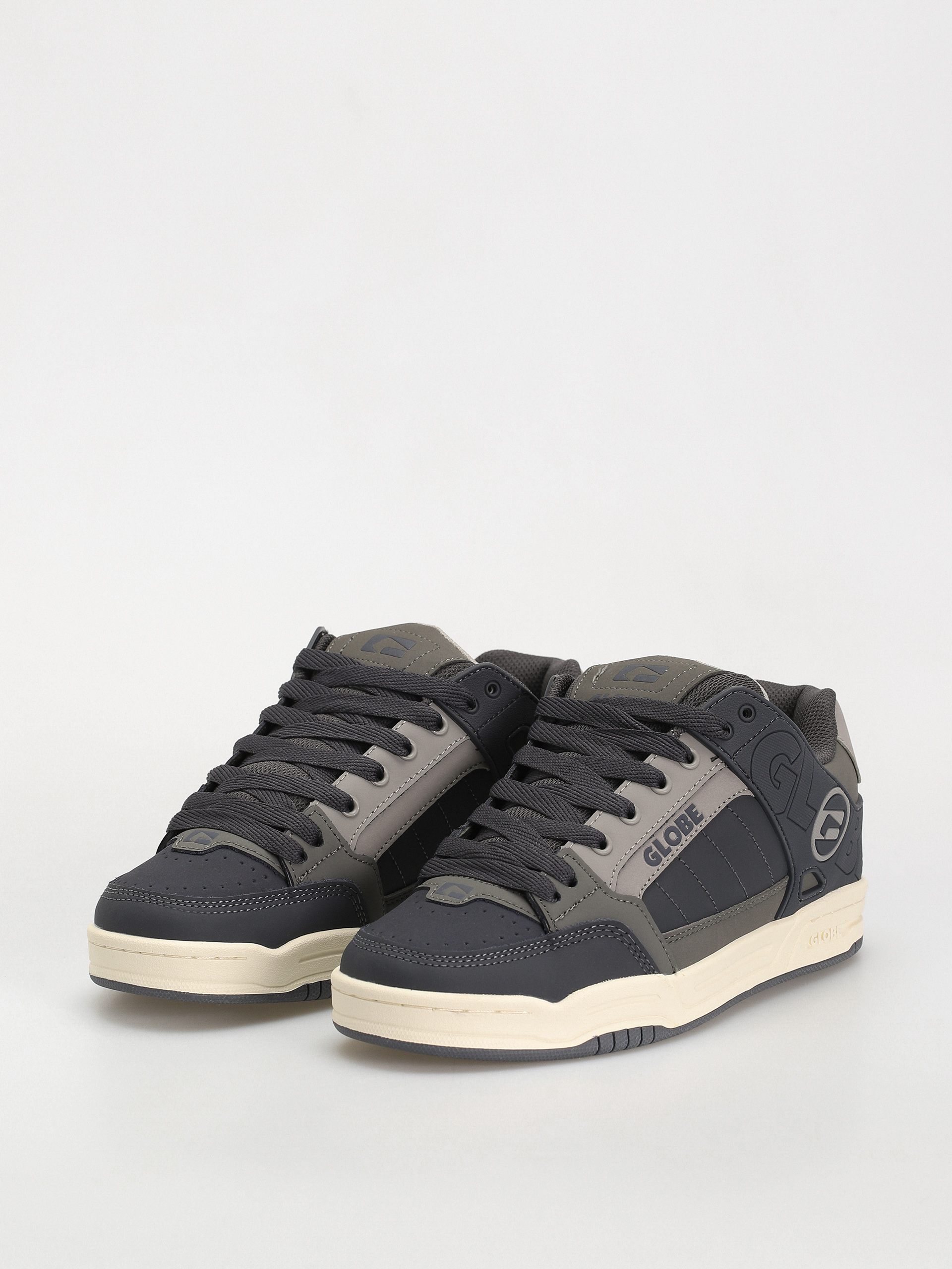 Globe Schuhe Tilt (ebony/charcoal)