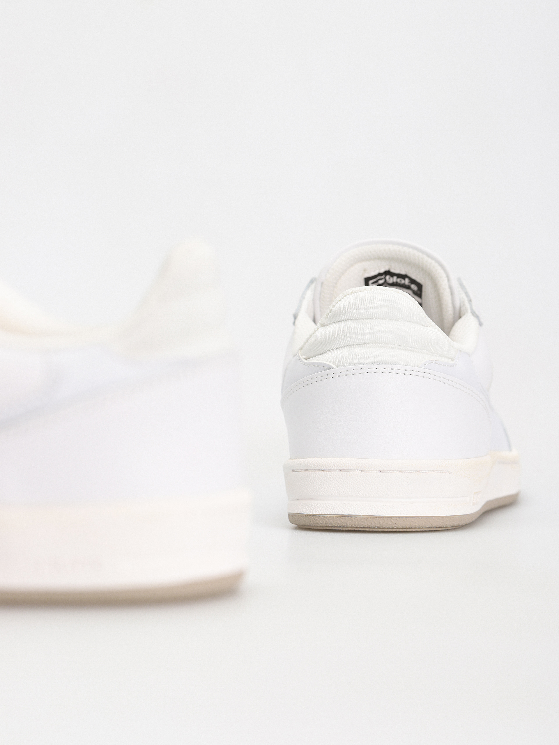 Globe Shoes Holand (white/off white)
