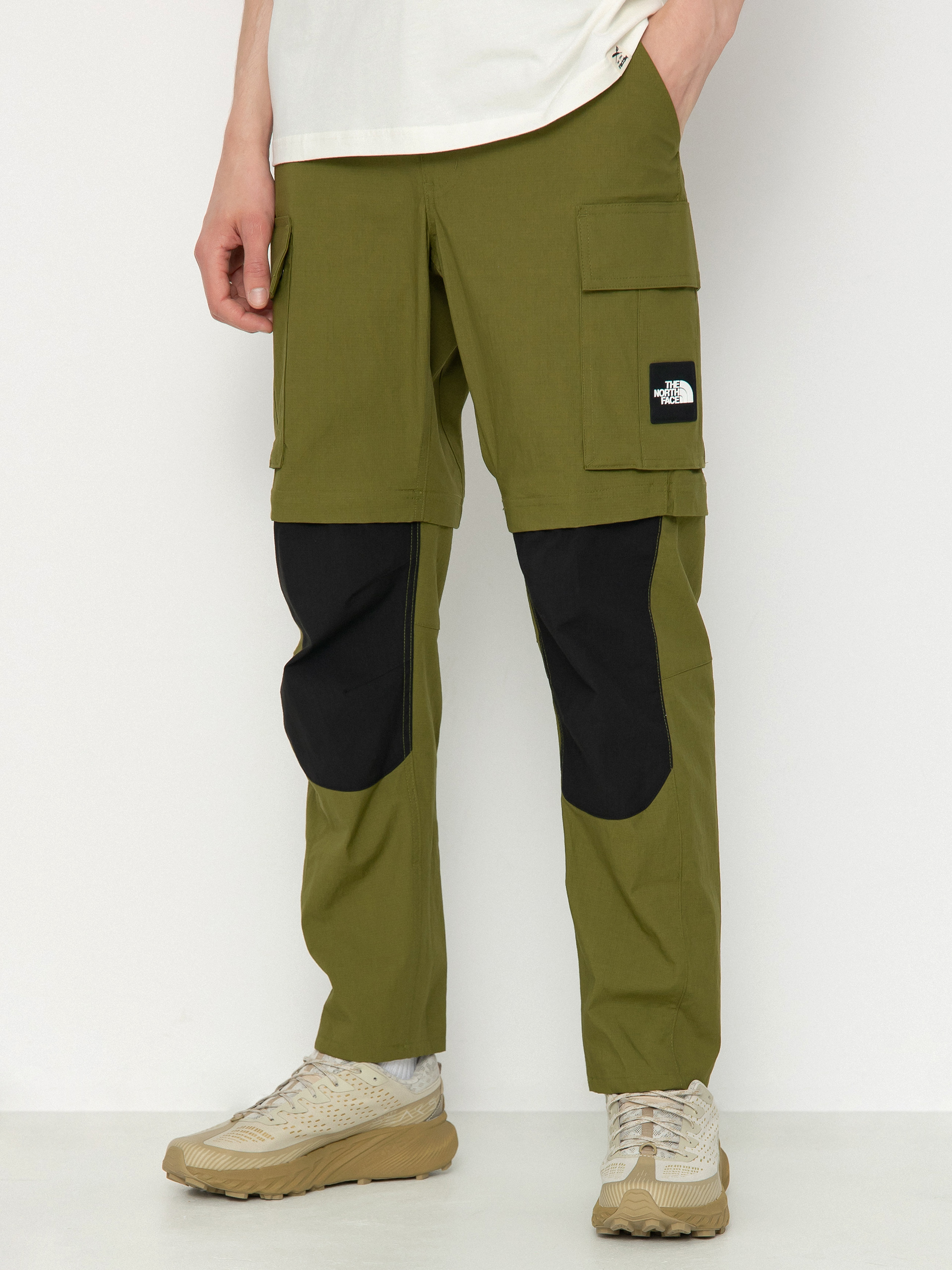 The North Face Pants Nse Conv Cargo (forest olive/tnf black)