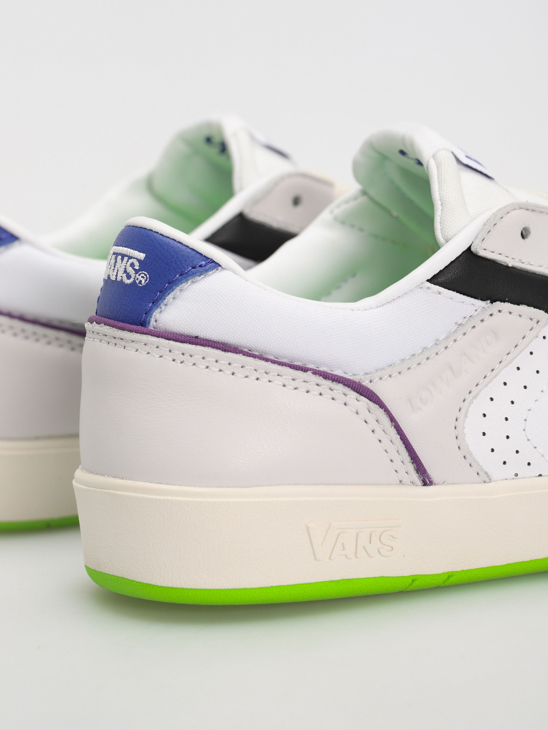 Vans Lowland Cc Jmp R Shoes (multi sport true white/multi)