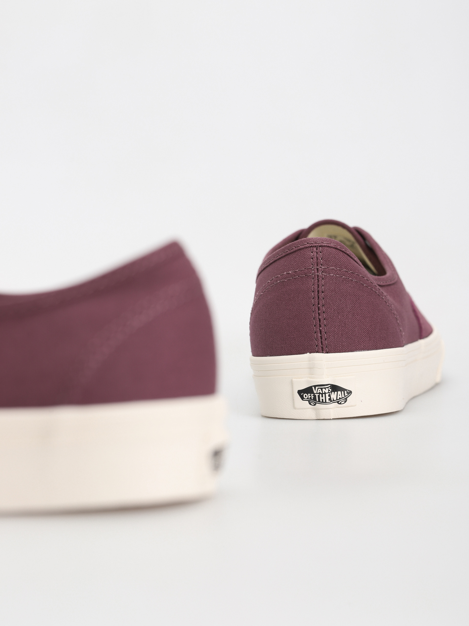 Vans Authentic Shoes (canvas/suede plum wine)