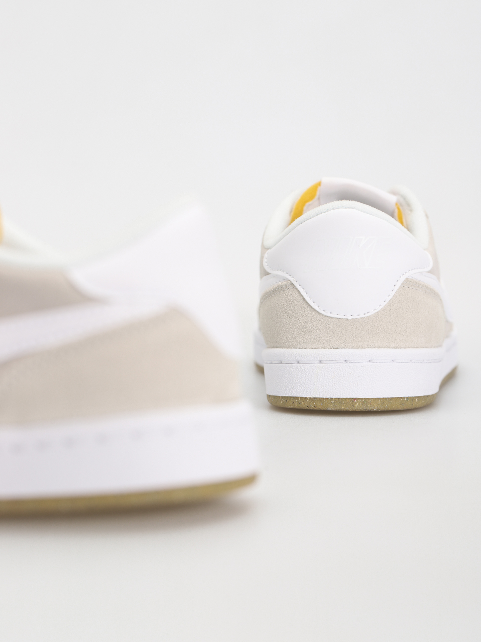 Nike SB Shoes Sb Fc Classic (summit white/summit white white)