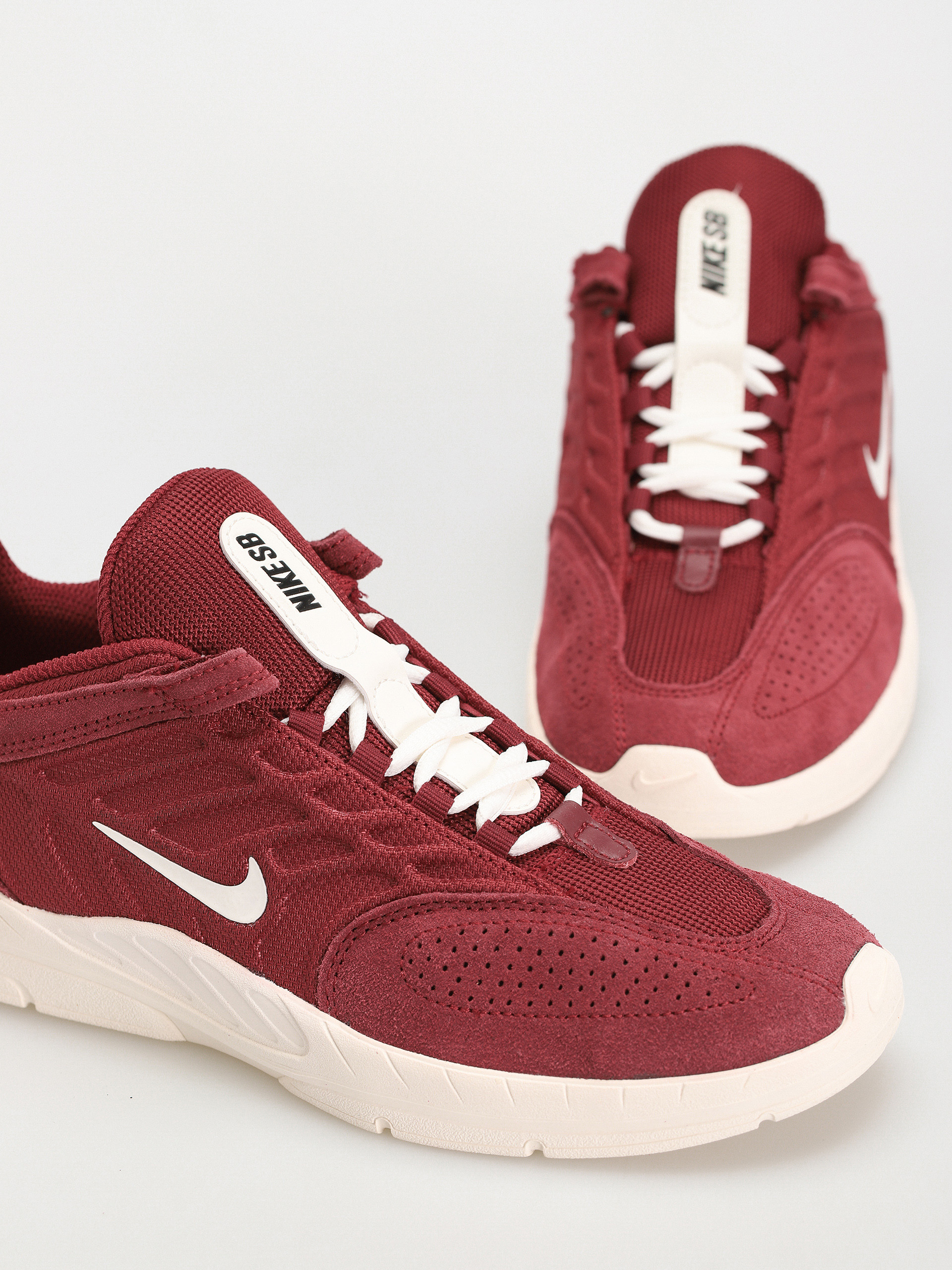 Nike SB Vertebrae Shoes (team red/sail team red sail)