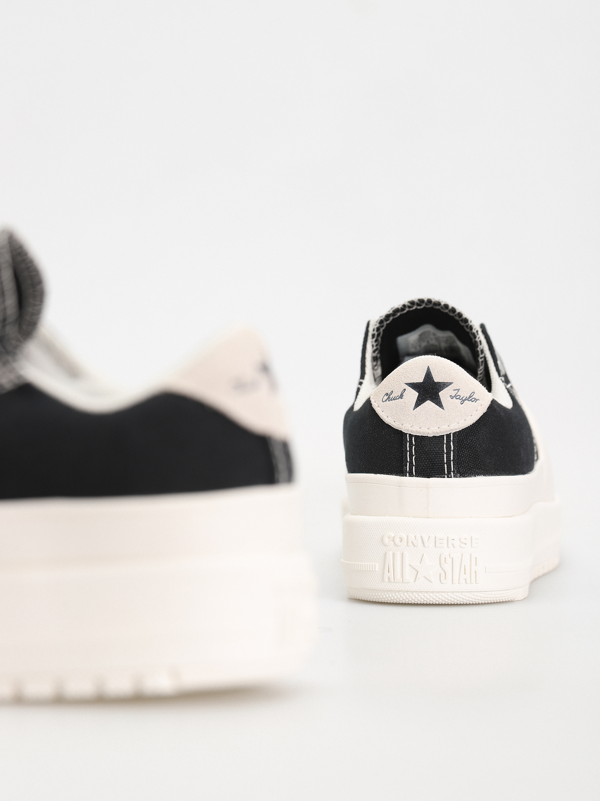 Converse Chuck Taylor All Star Construct Ox Chucks (black)