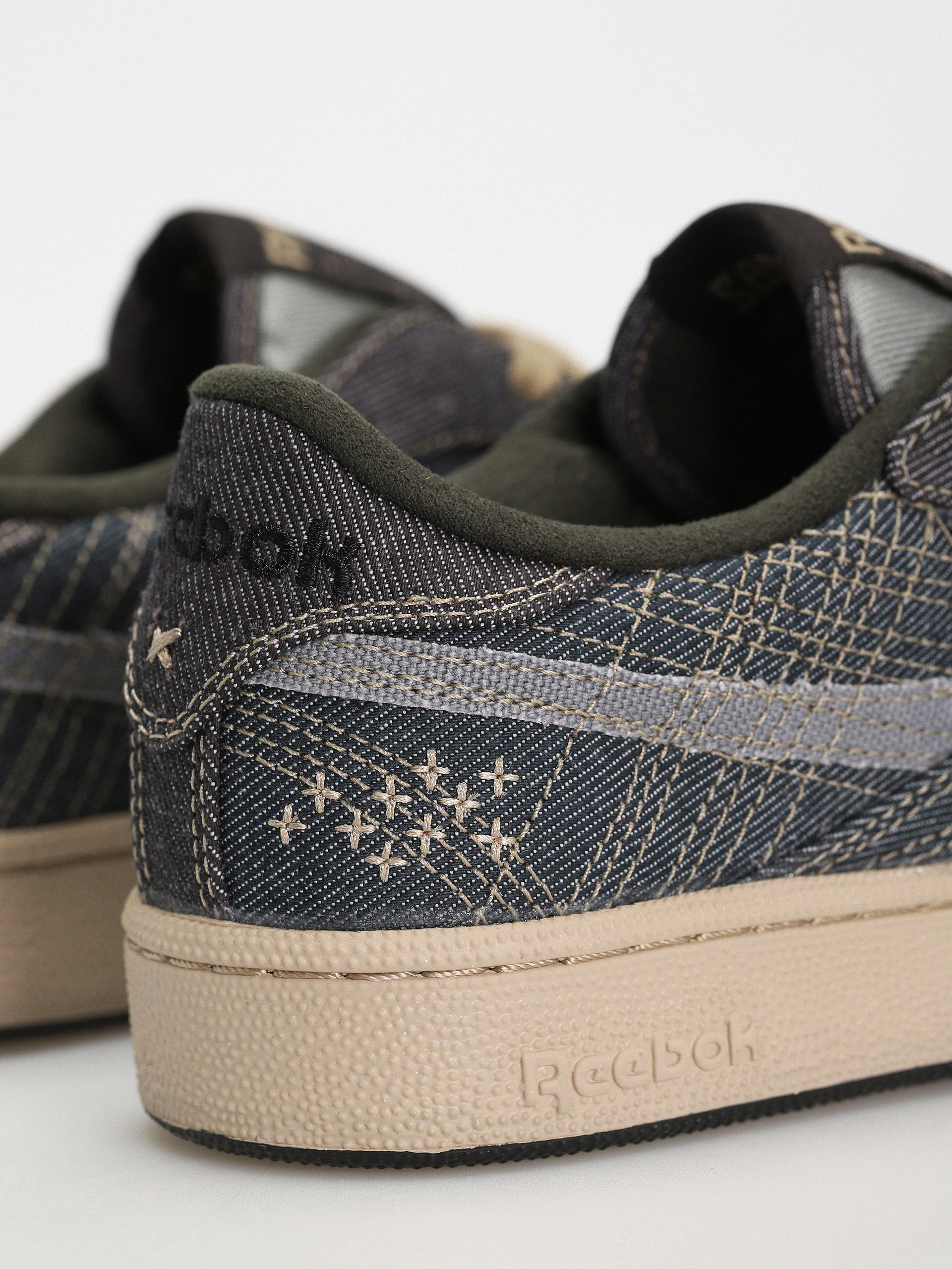 Reebok Club C Revenge Shoes (obsidian/blue hills/astralgrey)