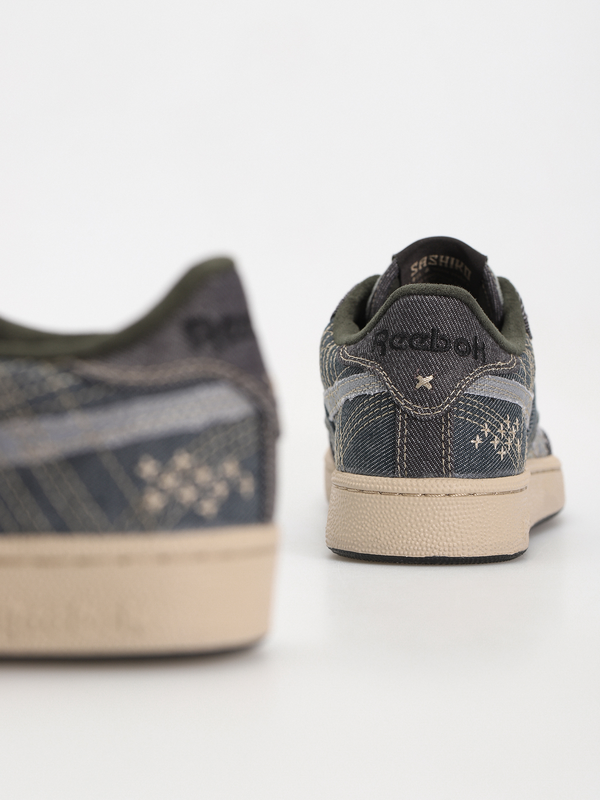 Reebok Club C Revenge Schuhe (obsidian/blue hills/astralgrey)