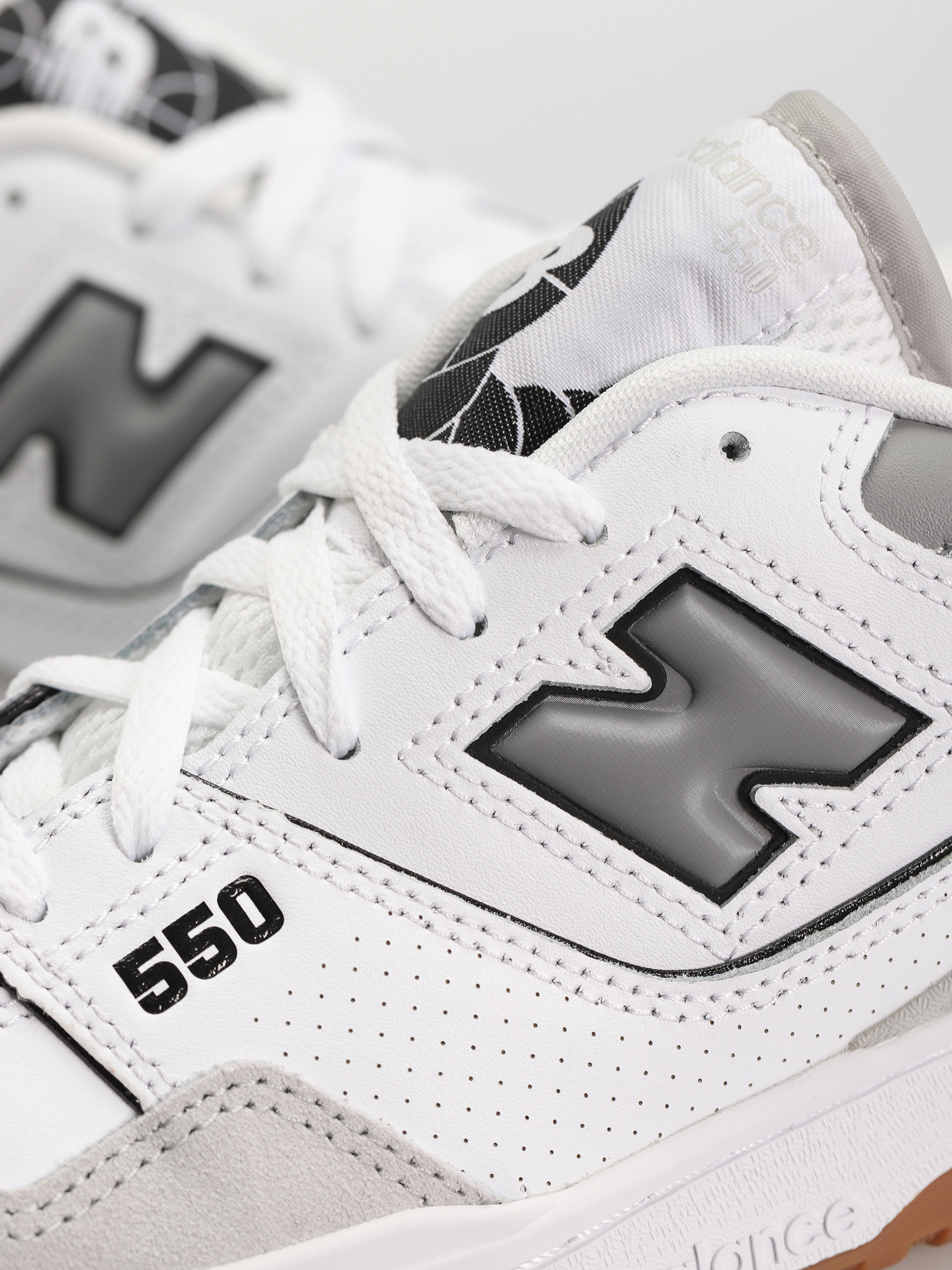 New Balance 550 Shoes (white slate grey)