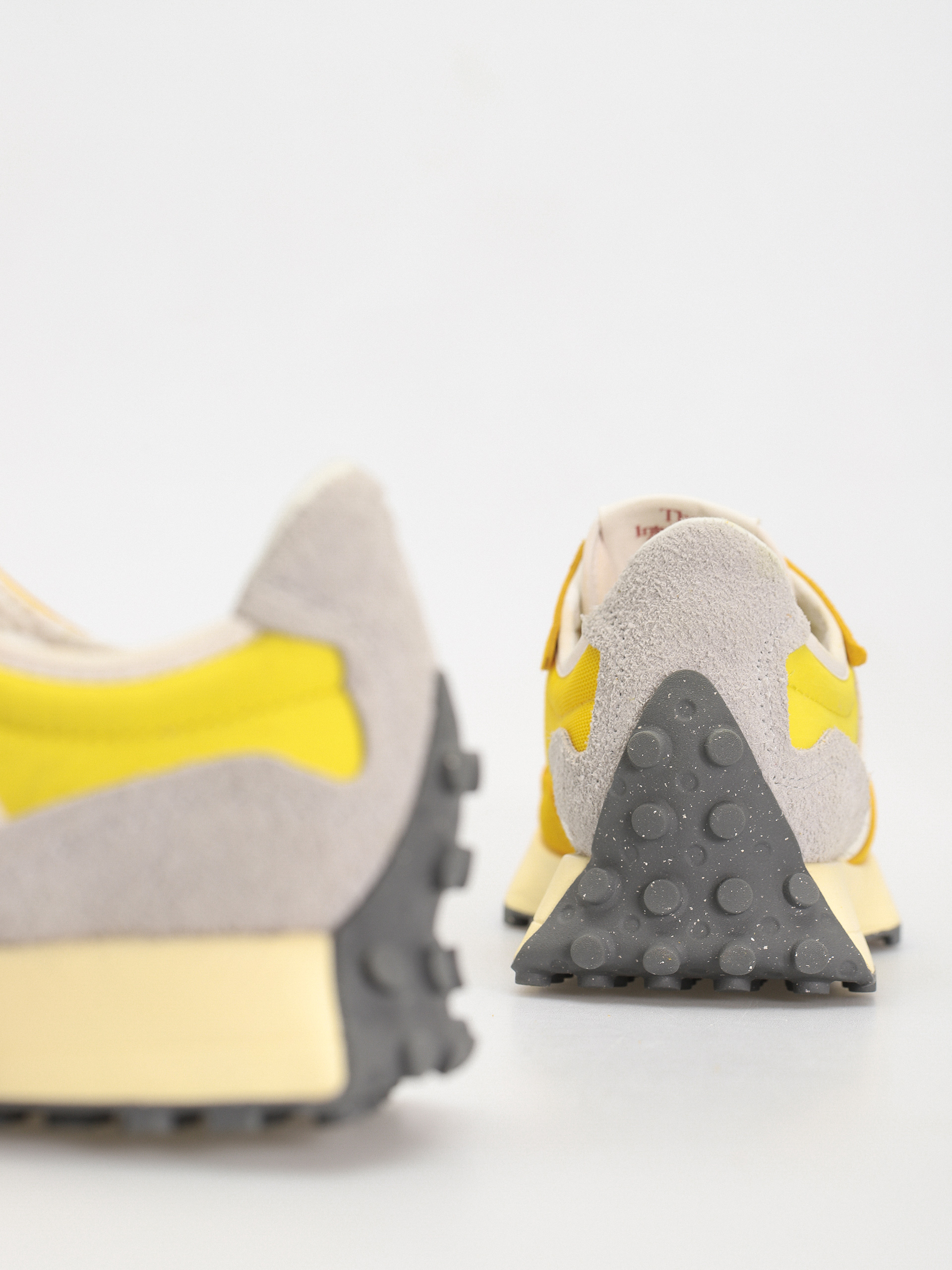 New Balance 327 Shoes (ginger lemon)