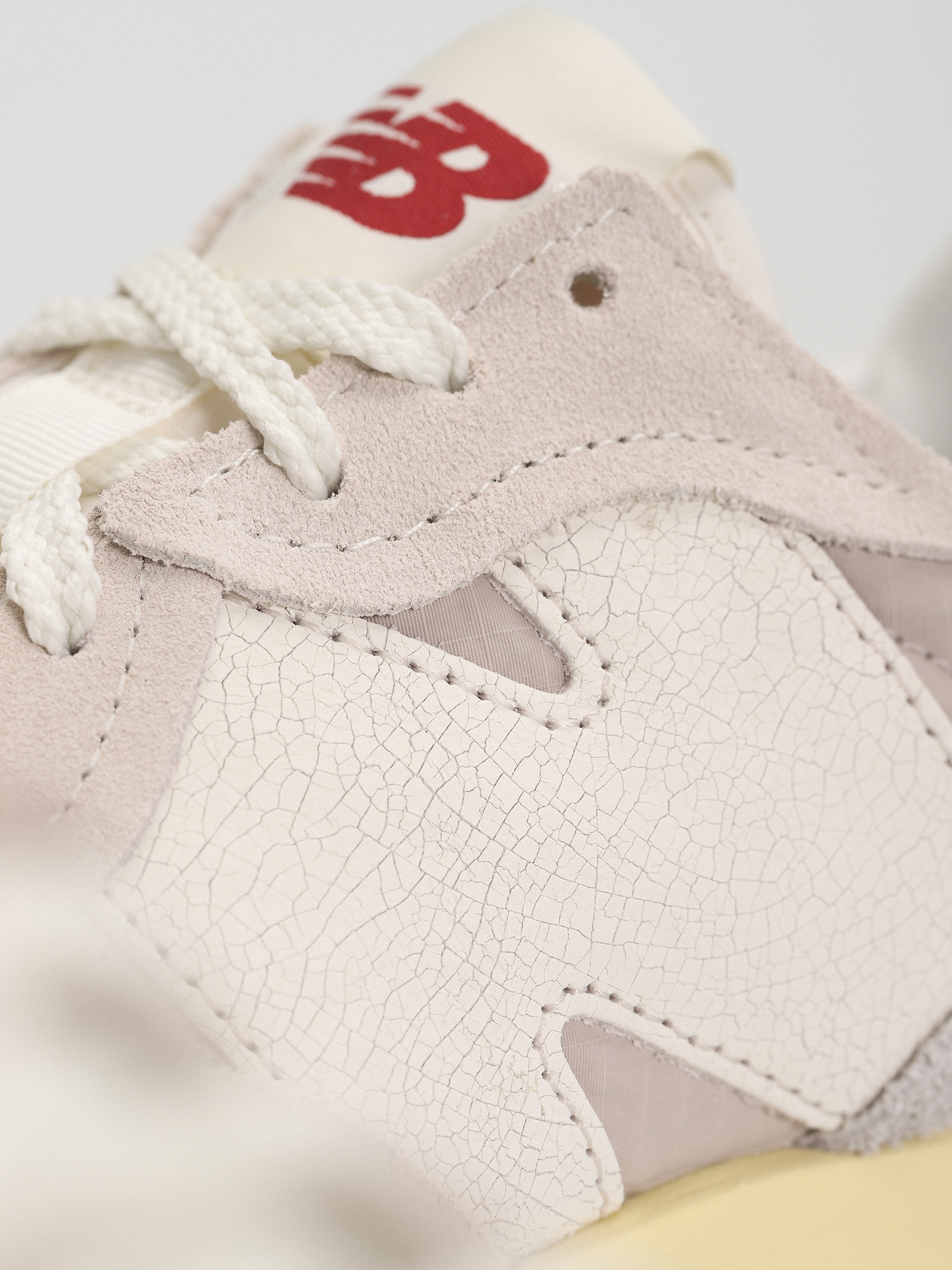 New Balance 327 Shoes (sea salt)