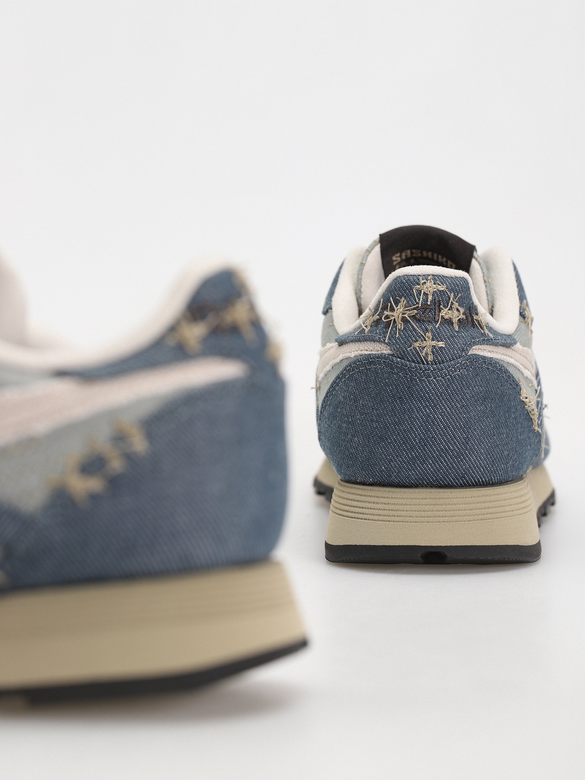 Reebok Shoes Classic Leather (hoopsblue/astralgry/nightblk)