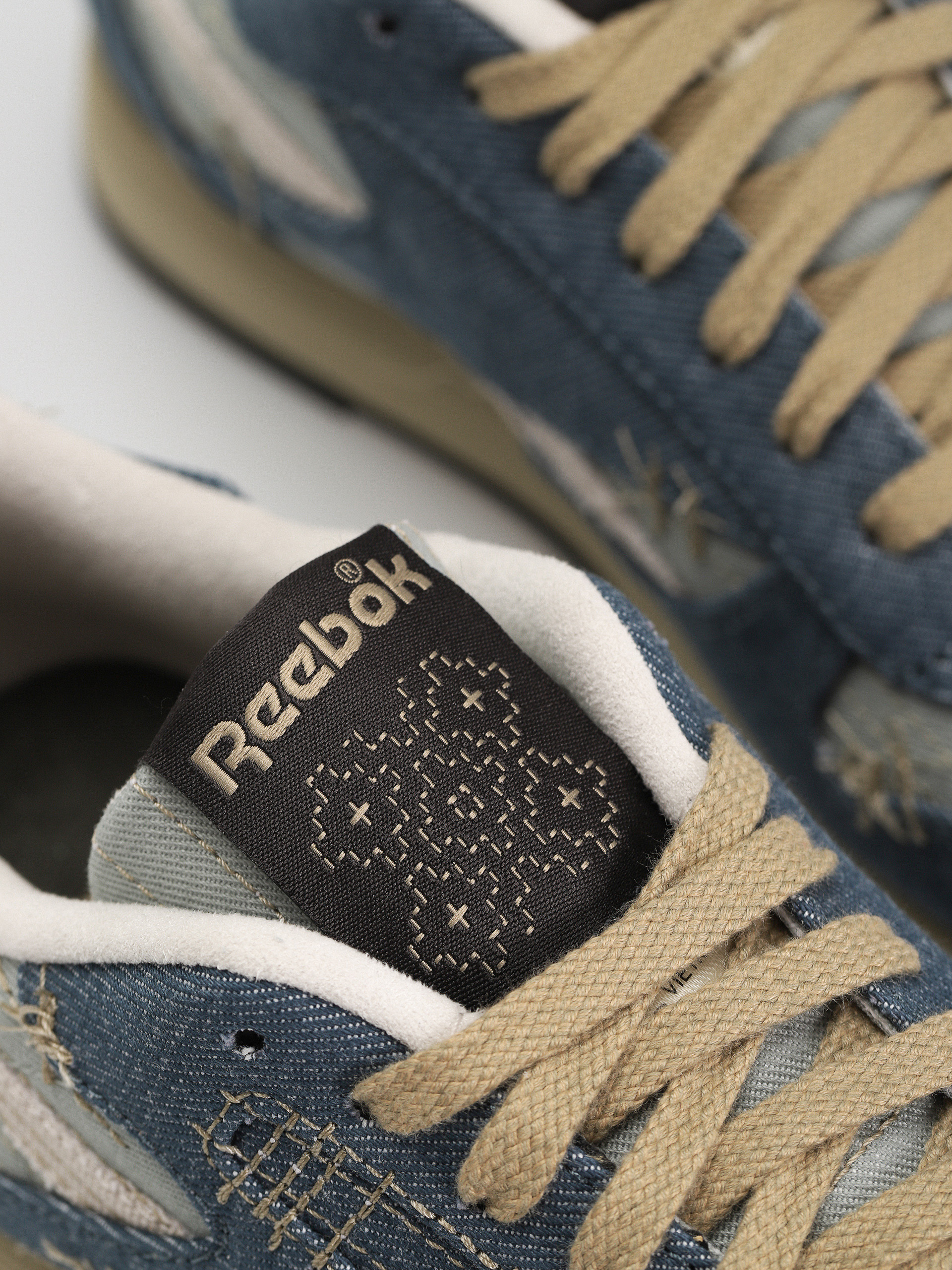 Reebok Shoes Classic Leather (hoopsblue/astralgry/nightblk)