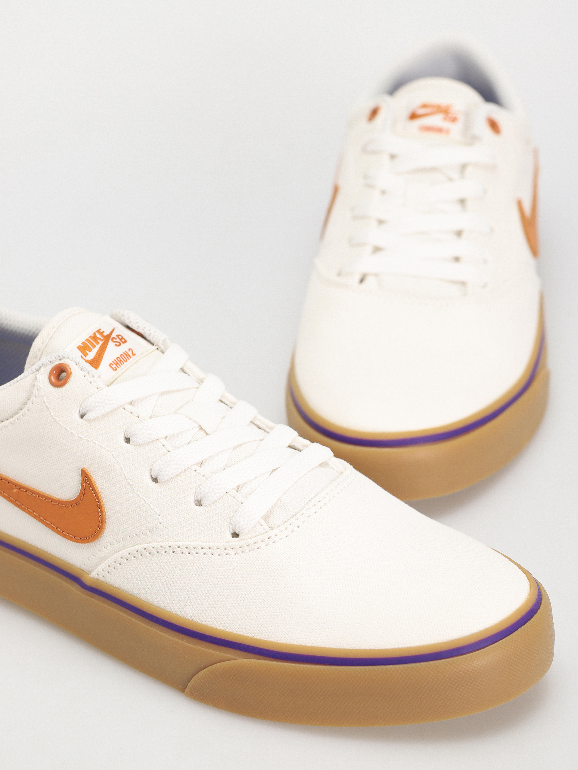 Nike SB Chron 2 Canvas Shoes (summit white/monarch summit white)