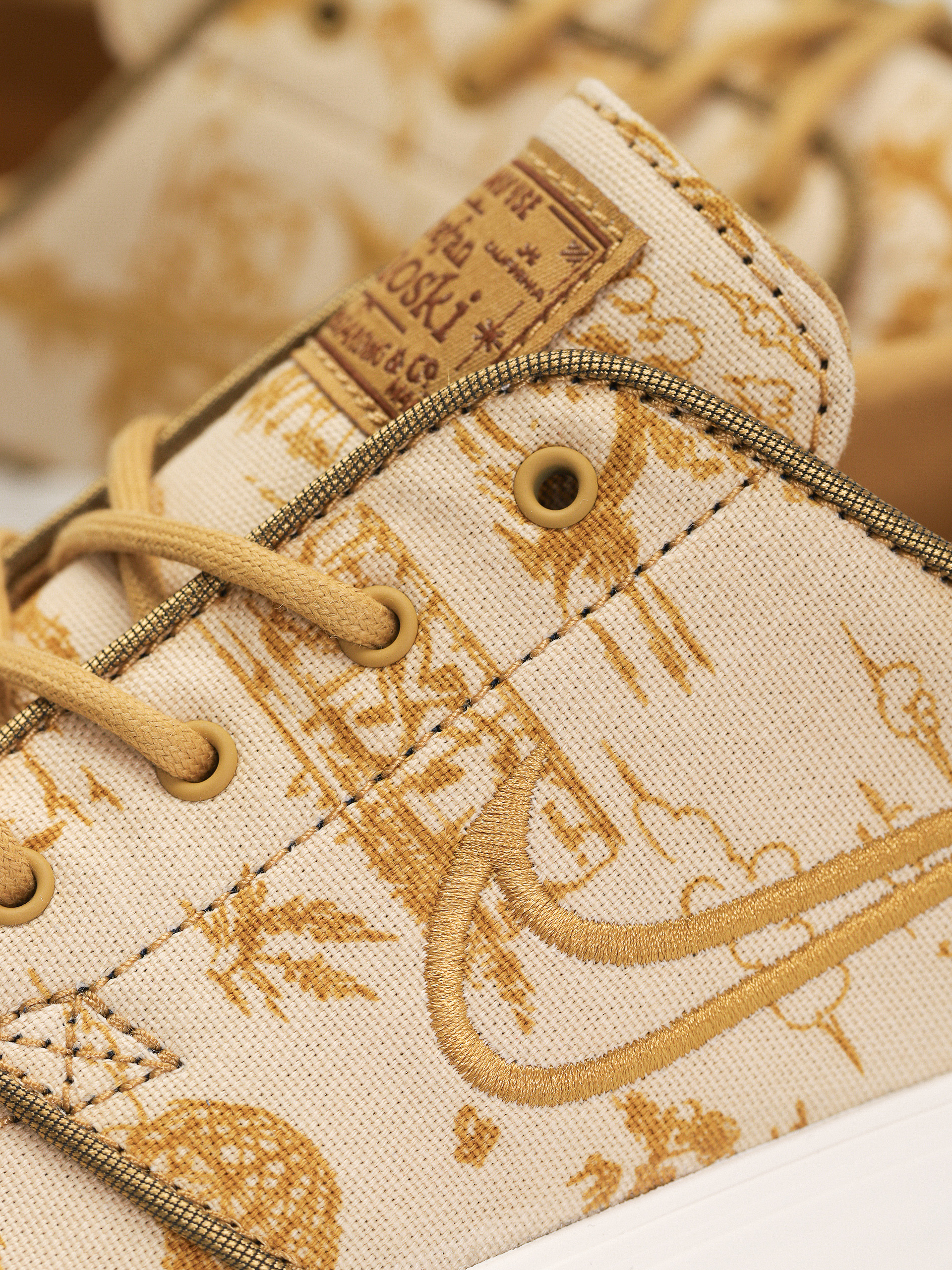 Nike SB Zoom Janoski Og+ Premium Schuhe (sesame/flt gold bronzine sail)