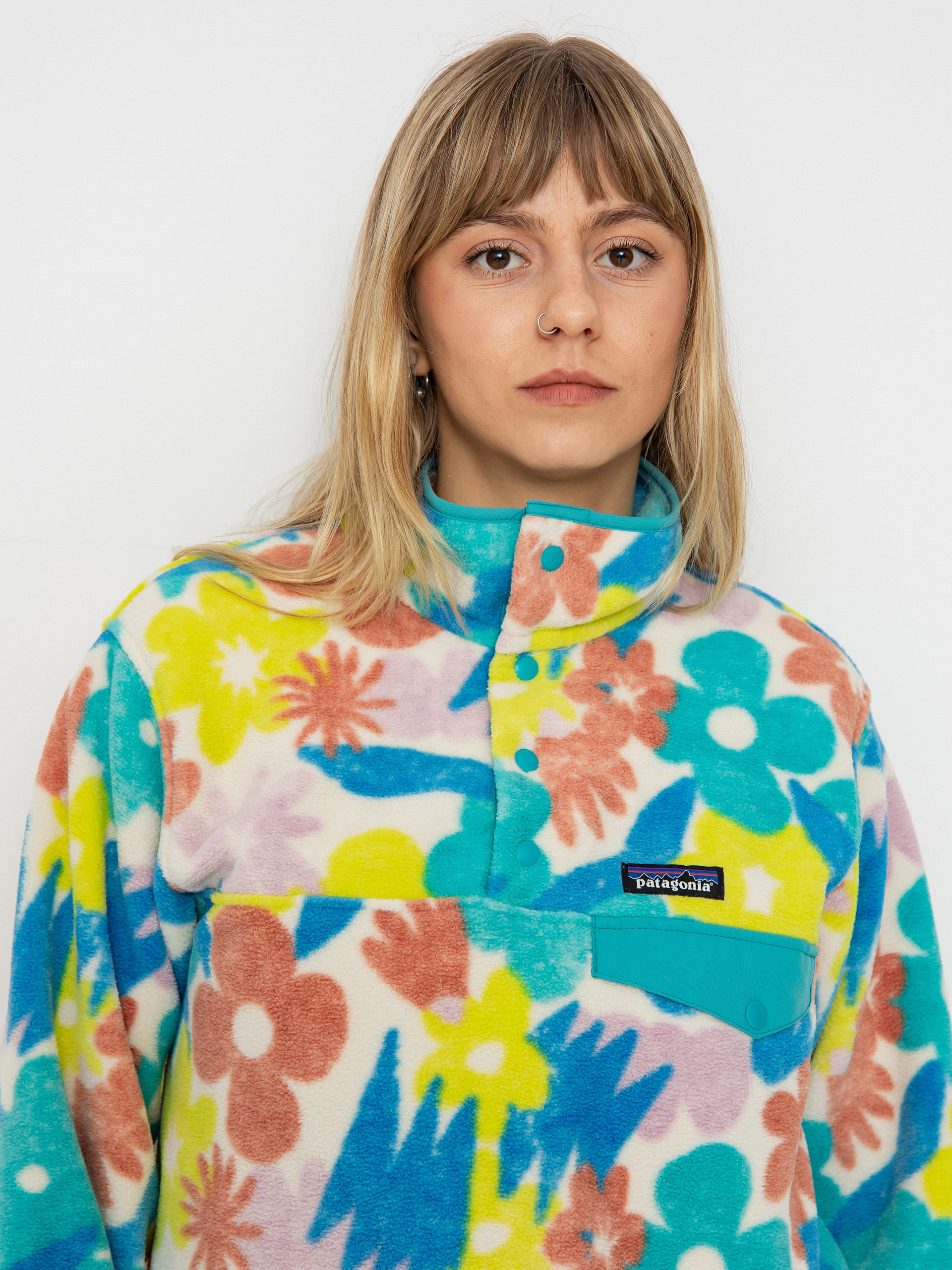 Womens Patagonia Lightweight Synch Snap T Fleece  (channeling spring natural)