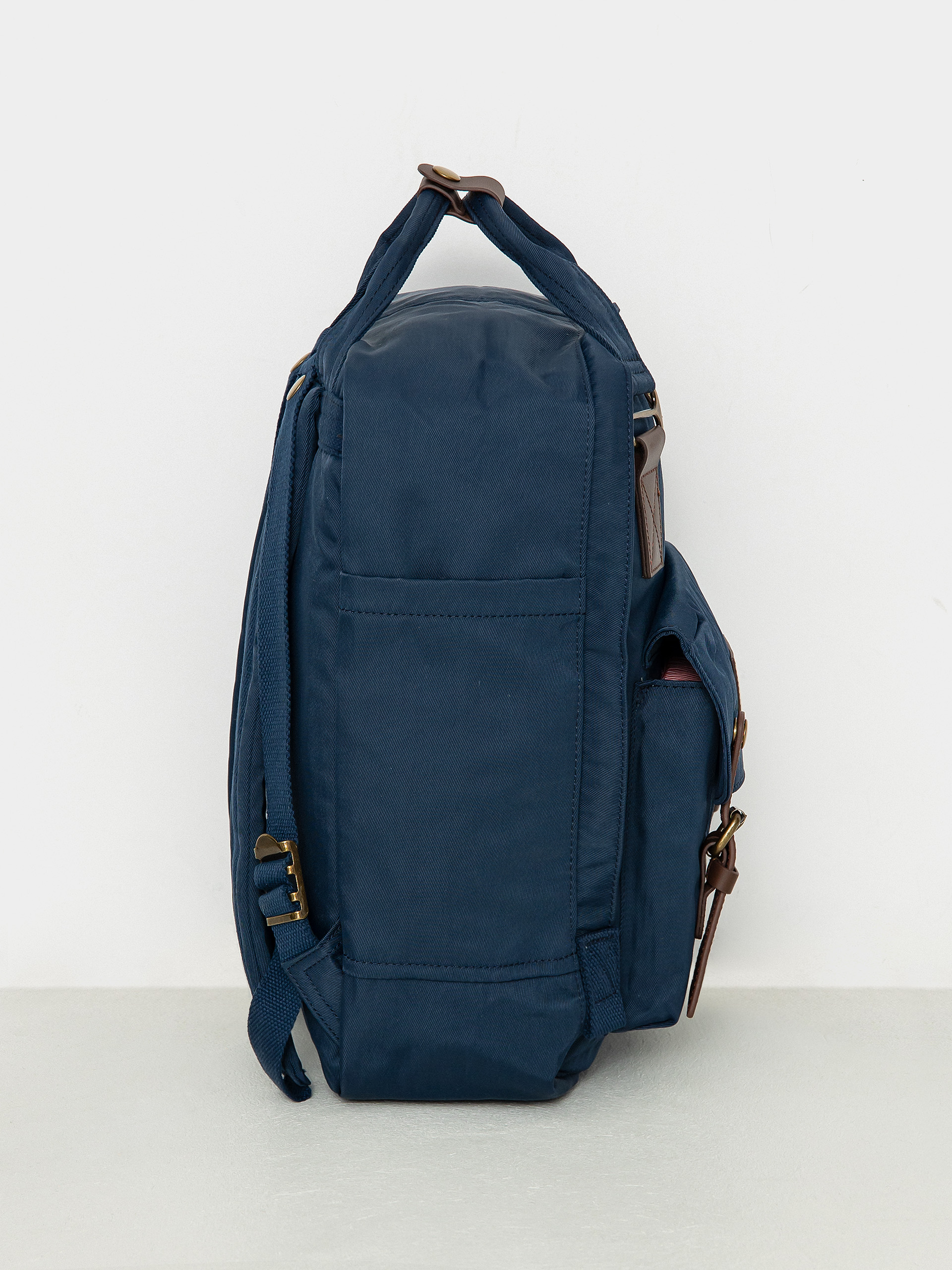 Doughnut Macaroon Backpack (blueberry)