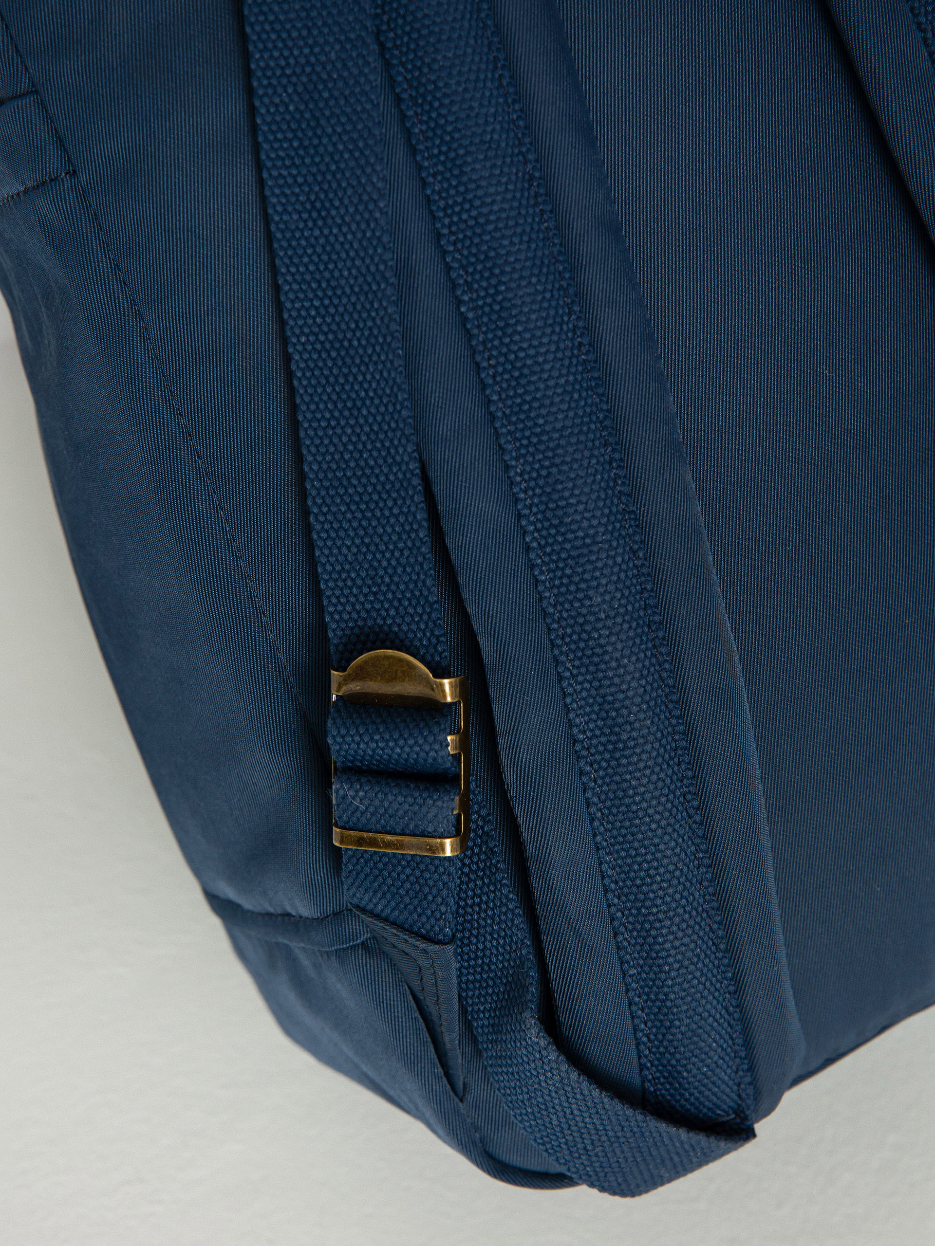 Doughnut Macaroon Backpack (blueberry)