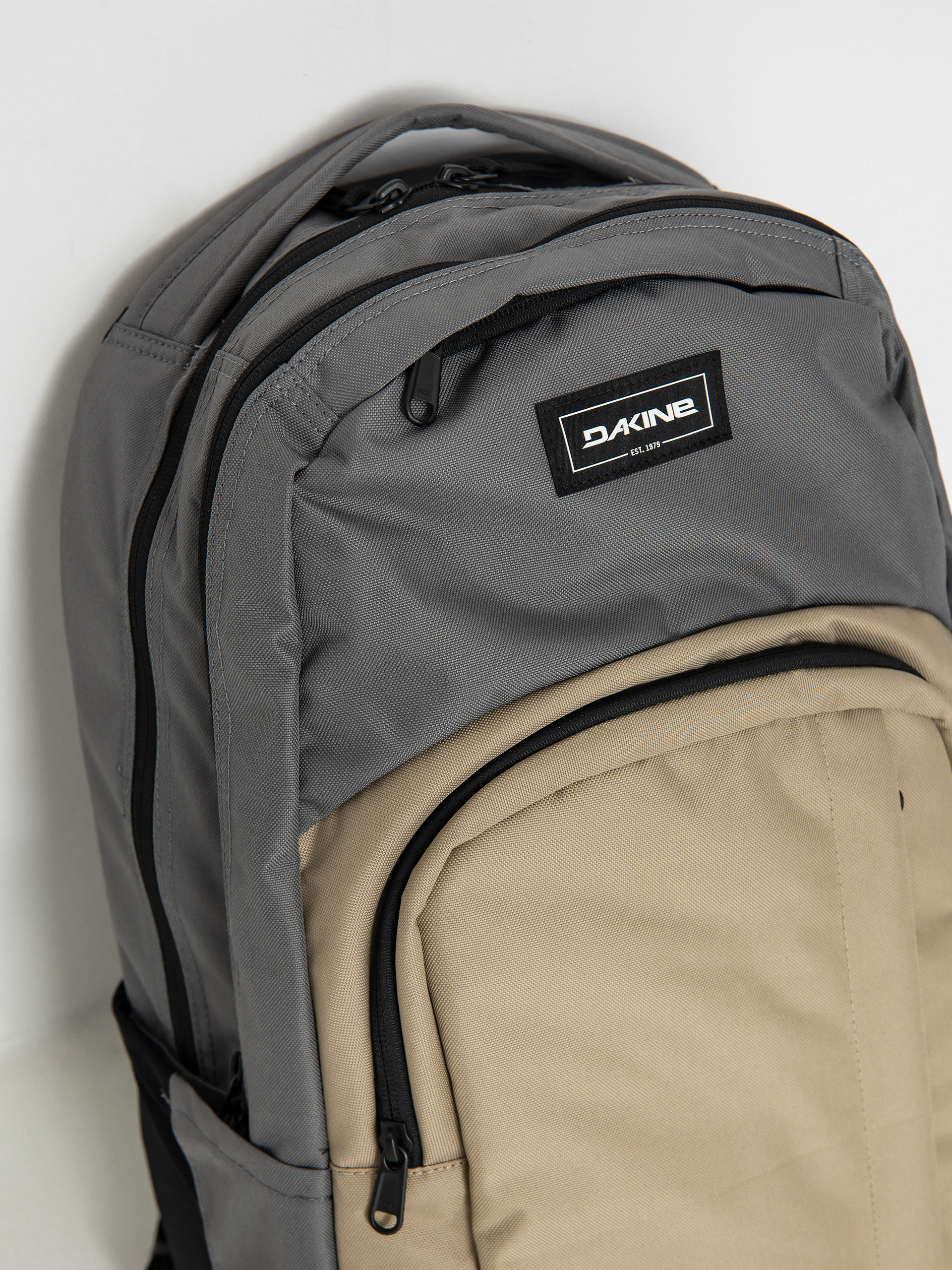 Dakine Campus L 33L Backpack (mosswood)