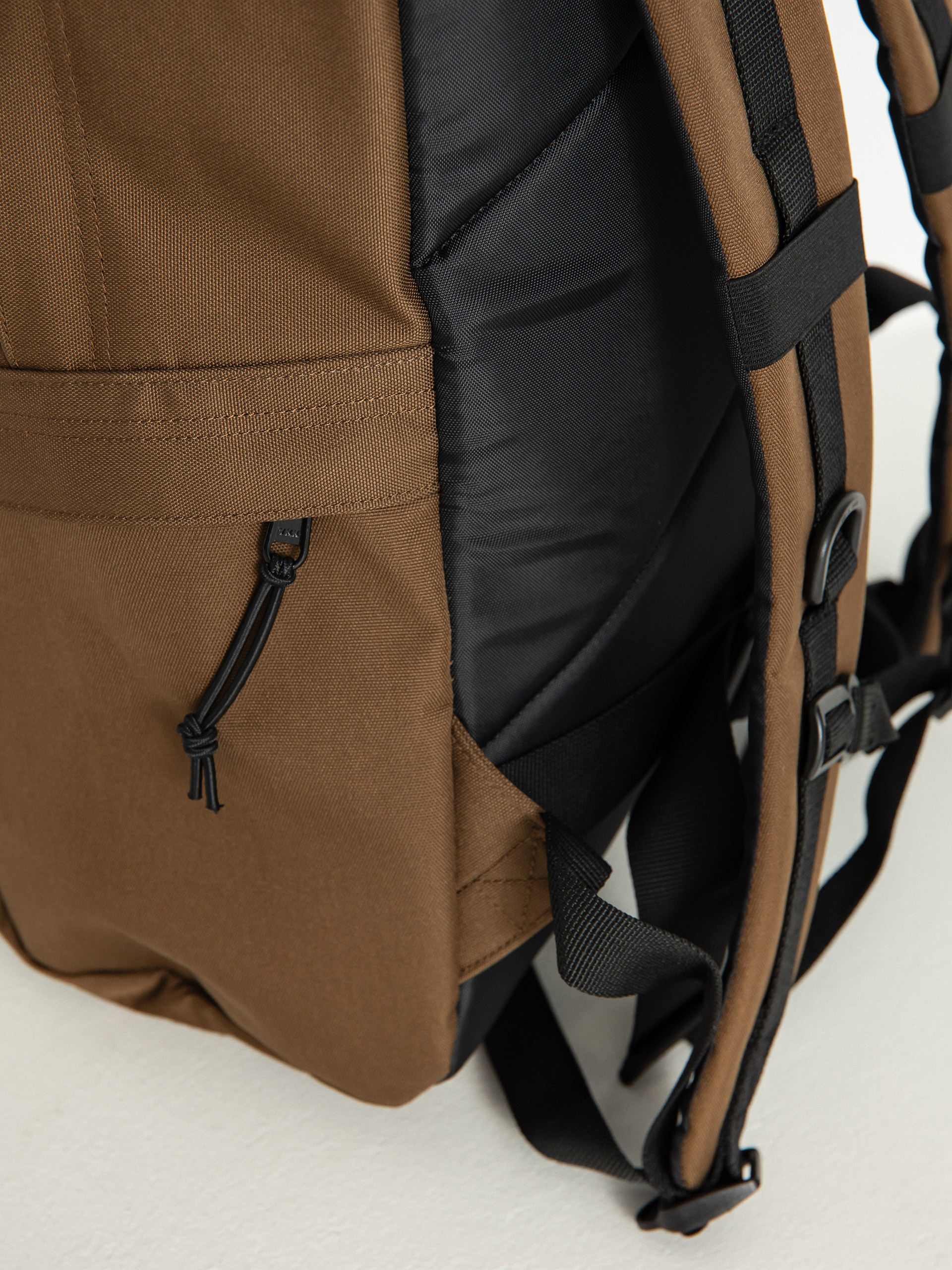 Carhartt WIP Backpack Kickflip (lumber)