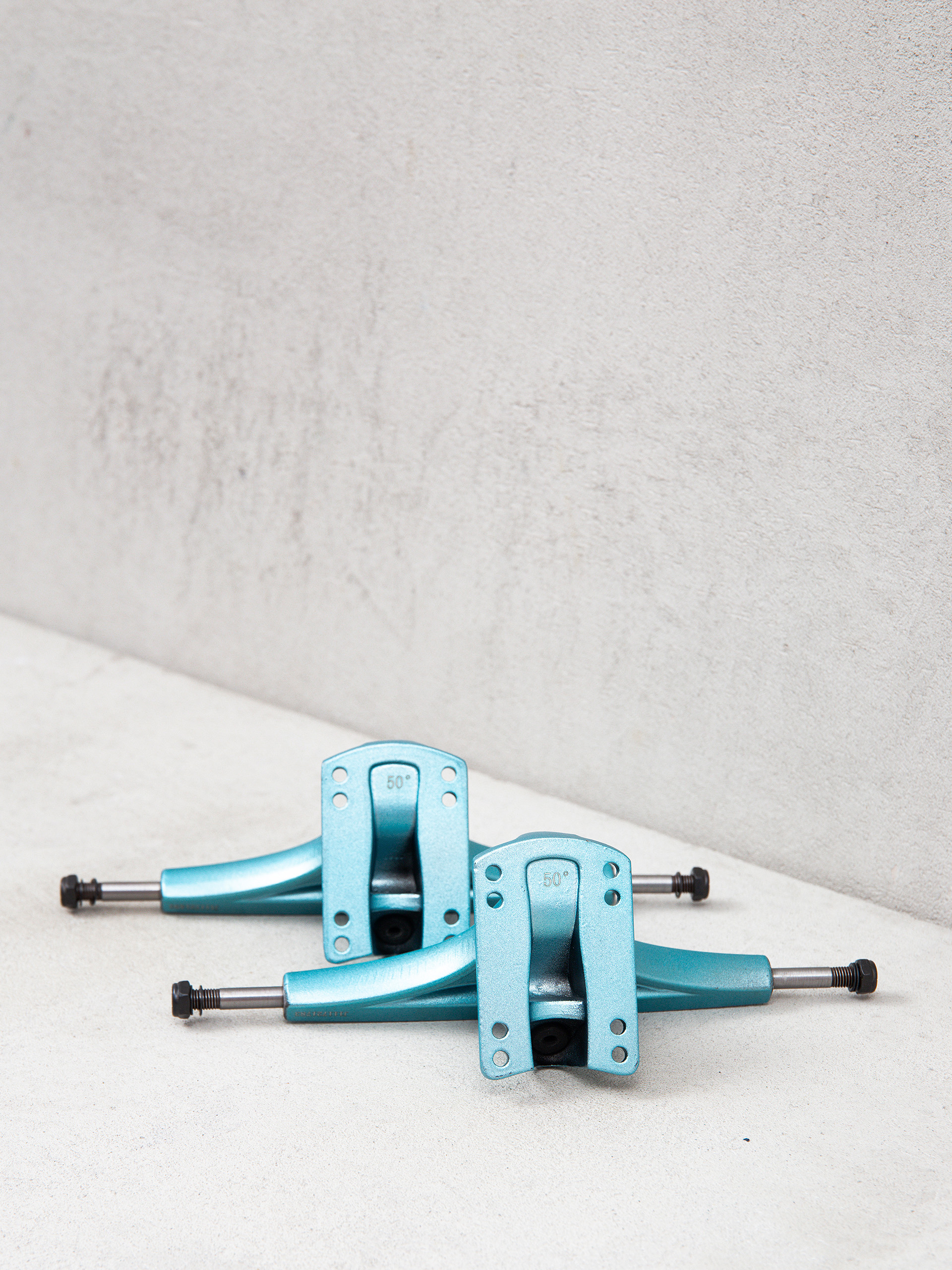 Landyachtz Gen 6 Bear Trucks 50 Trucks - blue (sapphire blue)