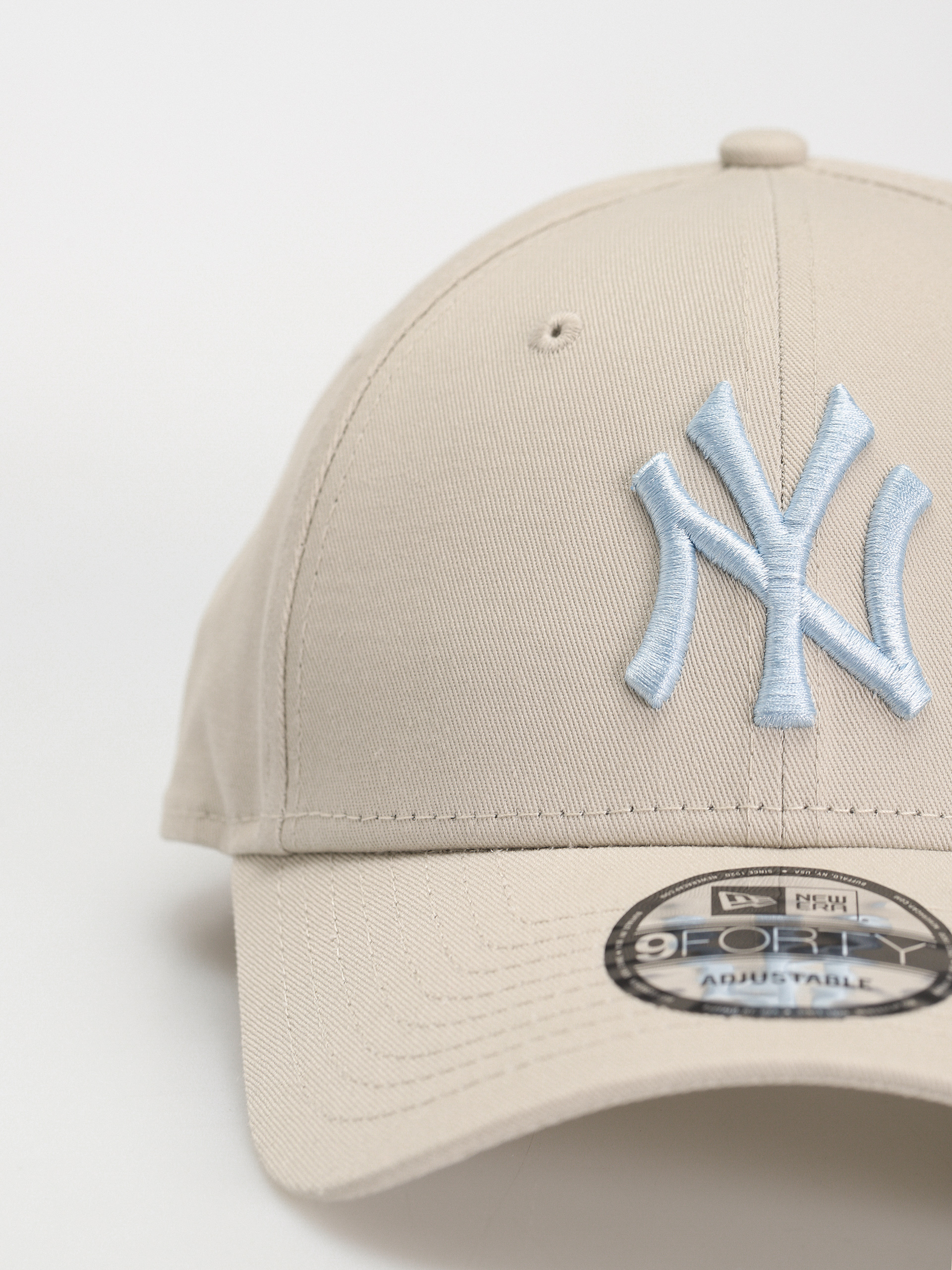New Era League Essential 9Forty New York Yankees Cap (beige/blue)