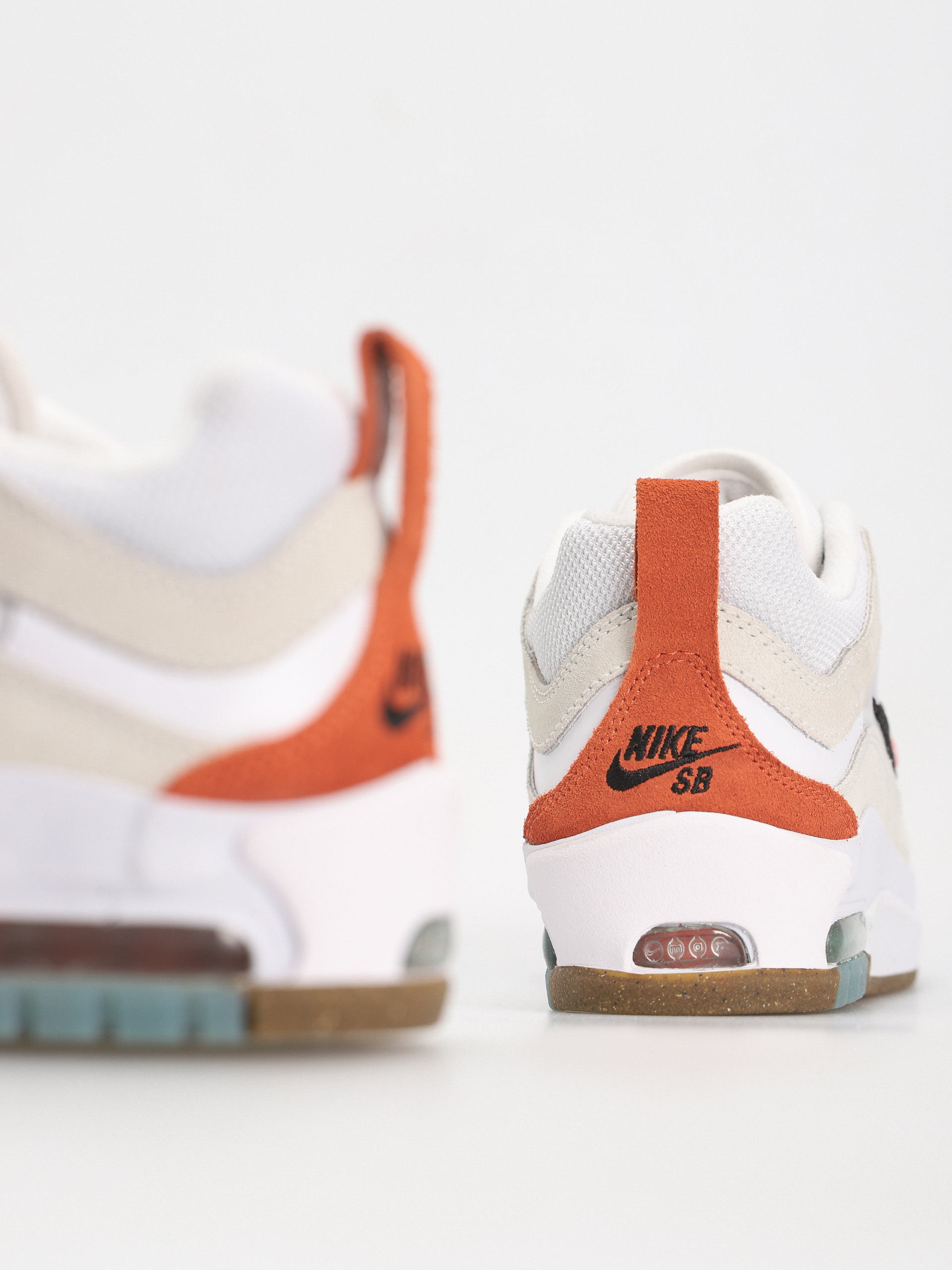 Nike SB Shoes Ishod 2 (white/orange summit white black)