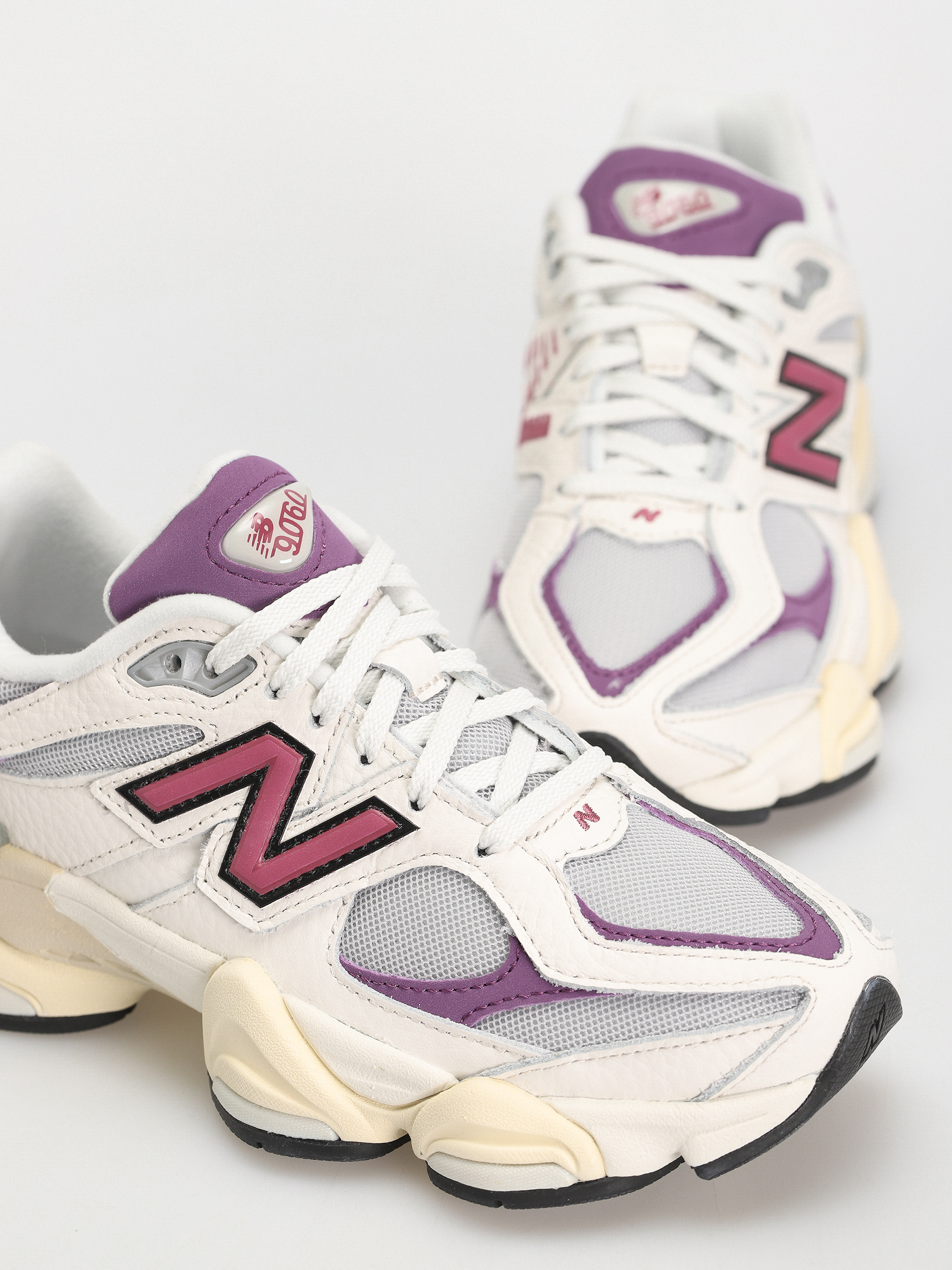 New Balance Shoes 9060 (sea salt purple)