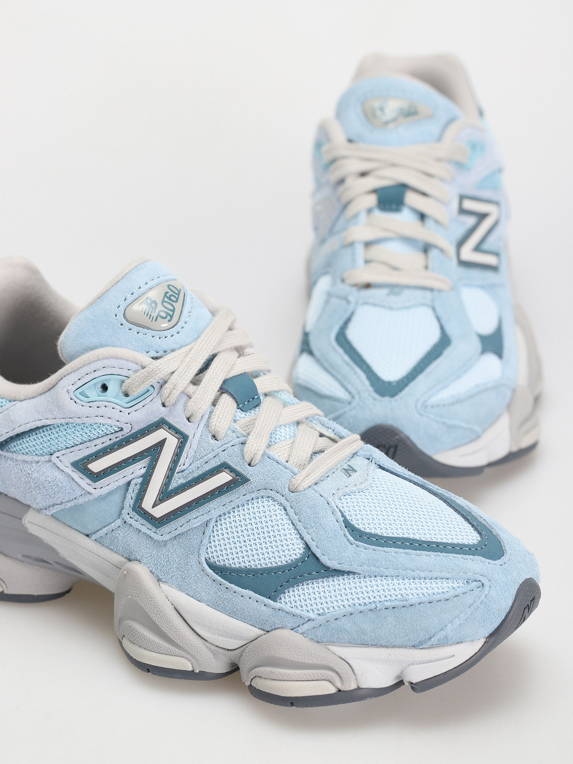 New Balance Shoes 9060 (chrome blue)