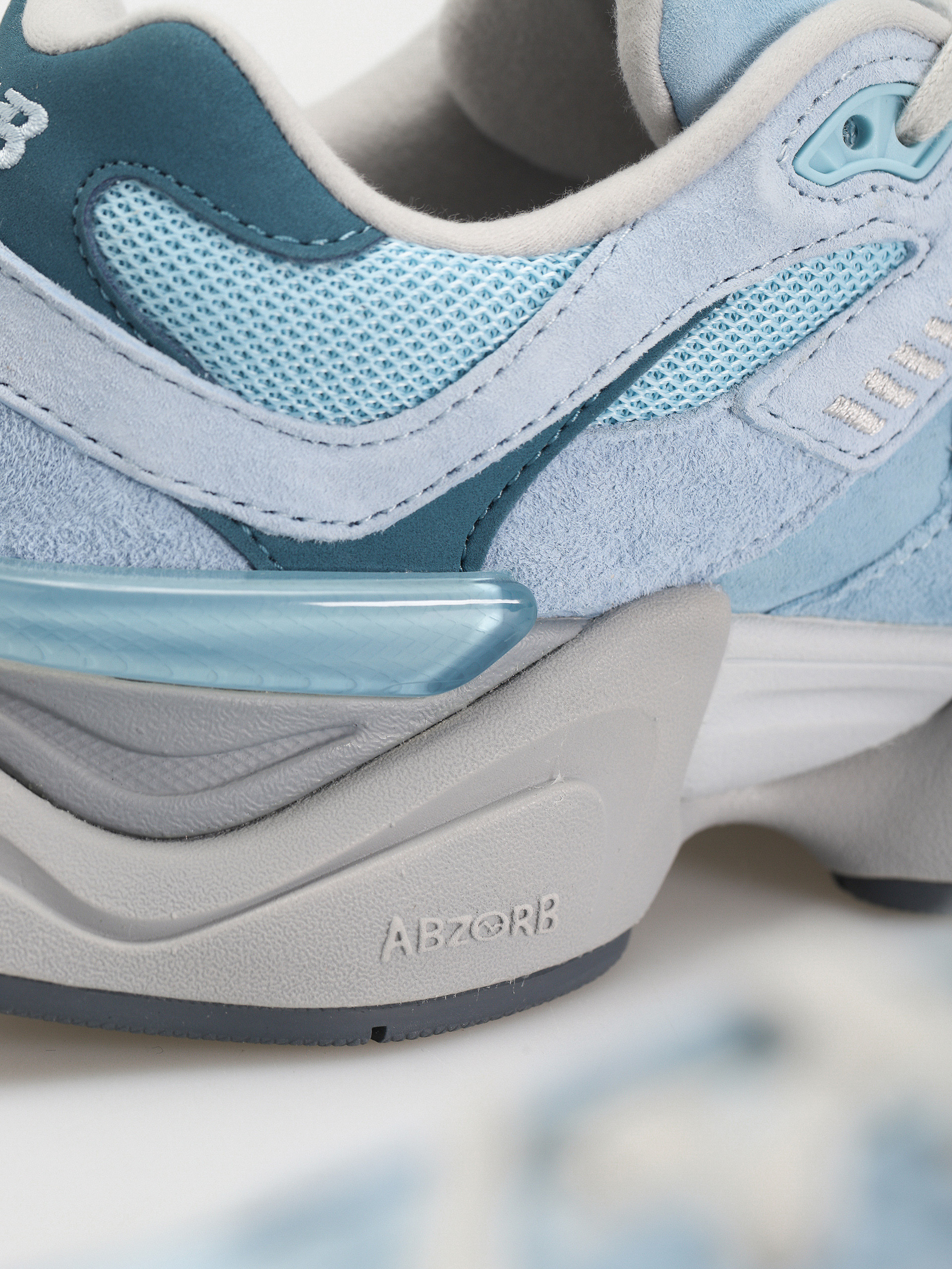 New Balance Shoes 9060 (chrome blue)