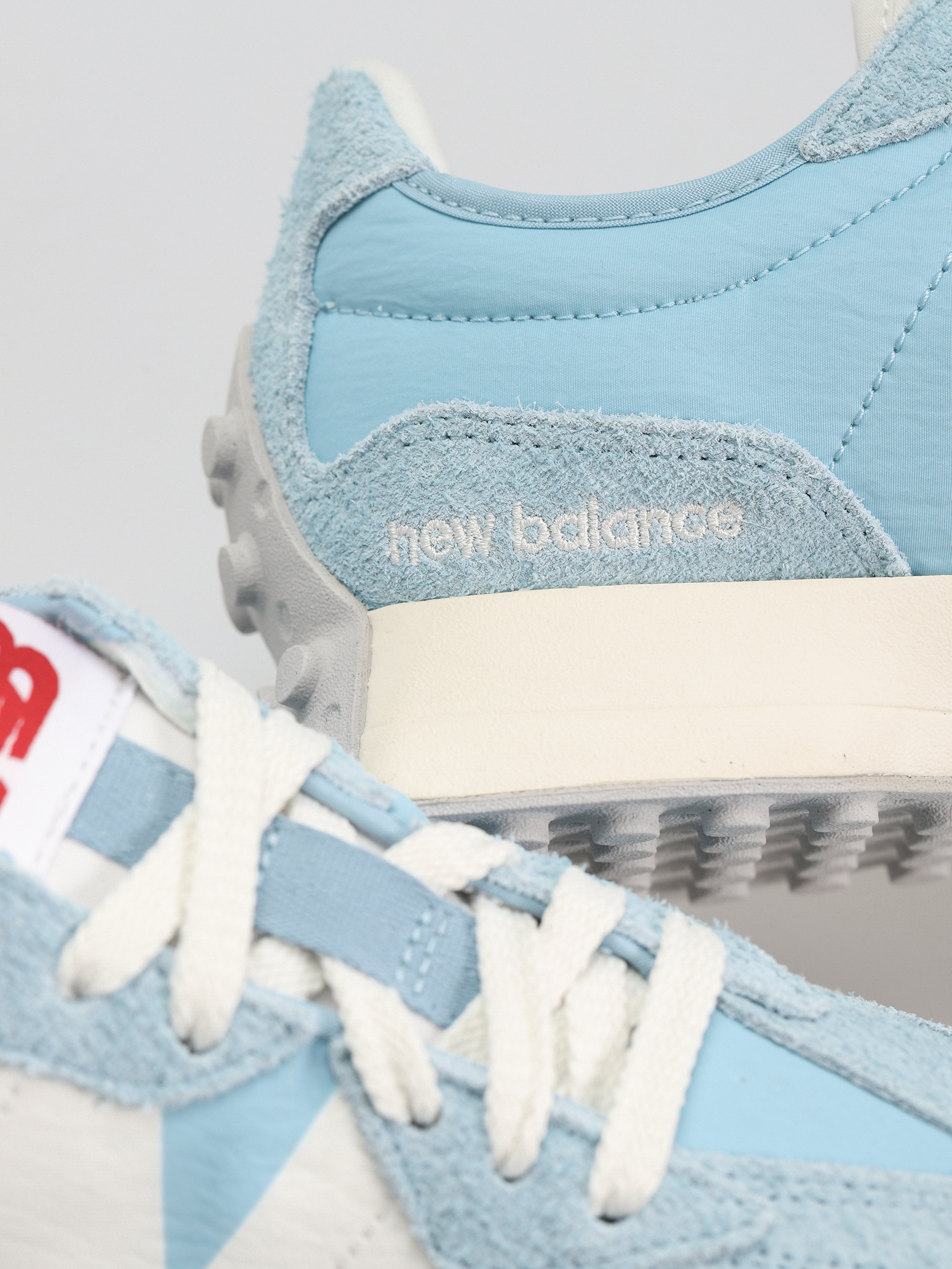 New Balance Shoes 327 (chrome blue)