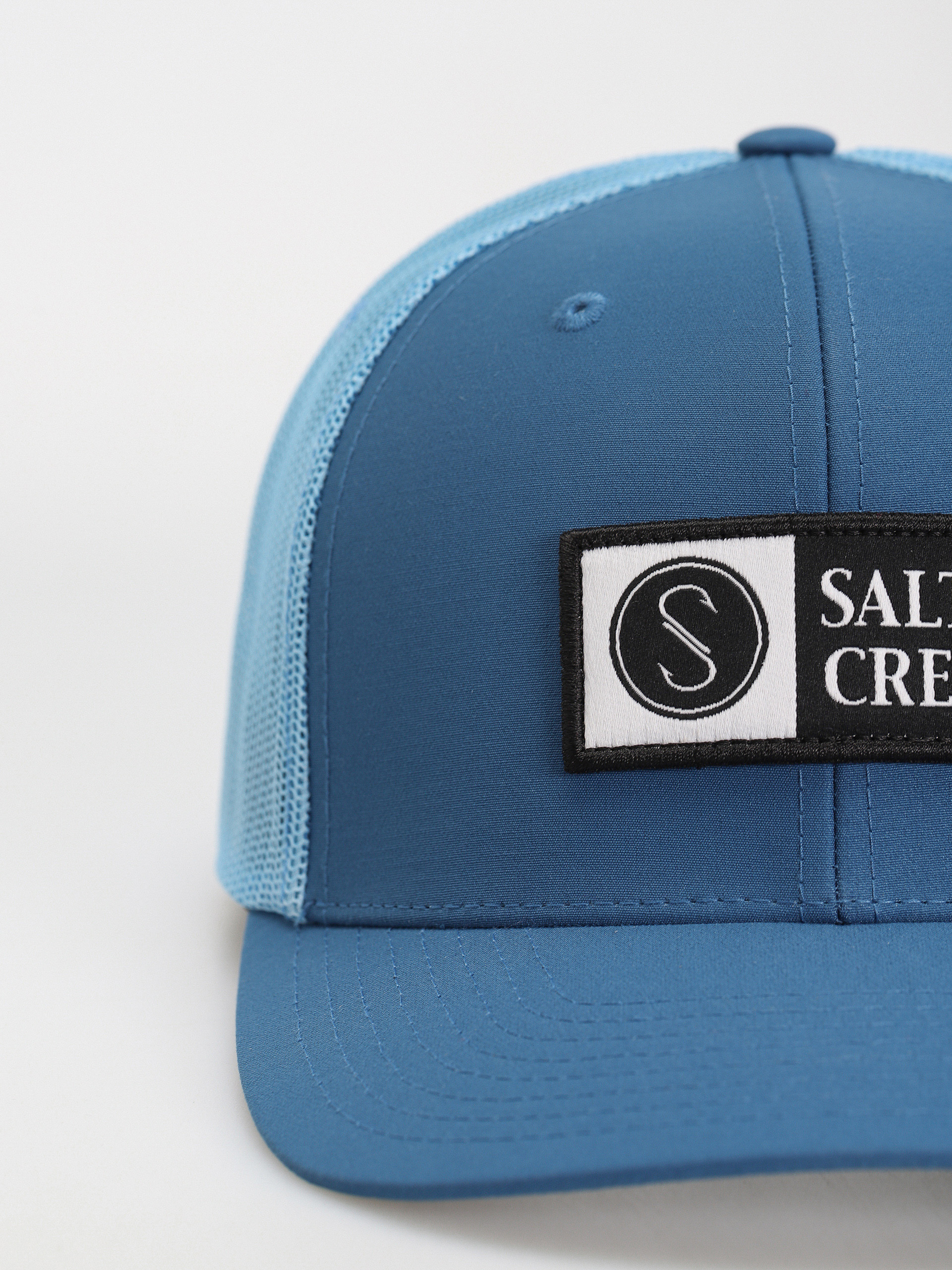 Salty Crew Pinnacle 2 Retro Trucker Cap (slate)