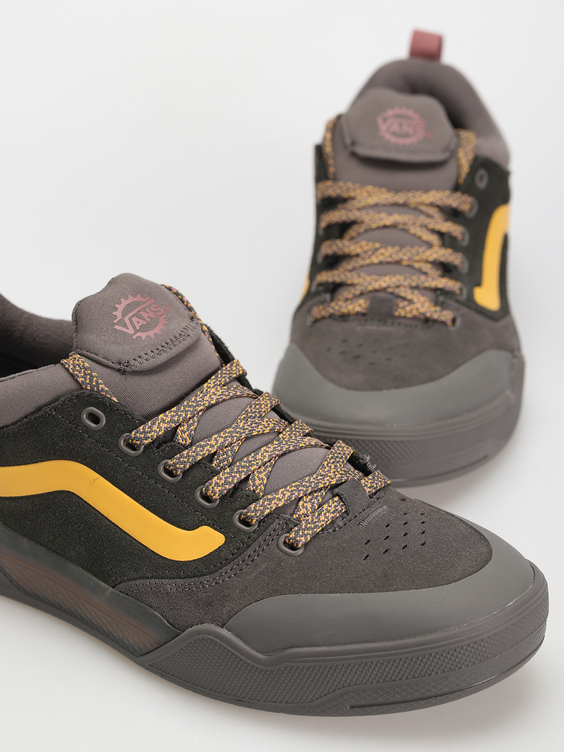 Vans Bmx Peak Shoes (lewis mills charcoal grey)